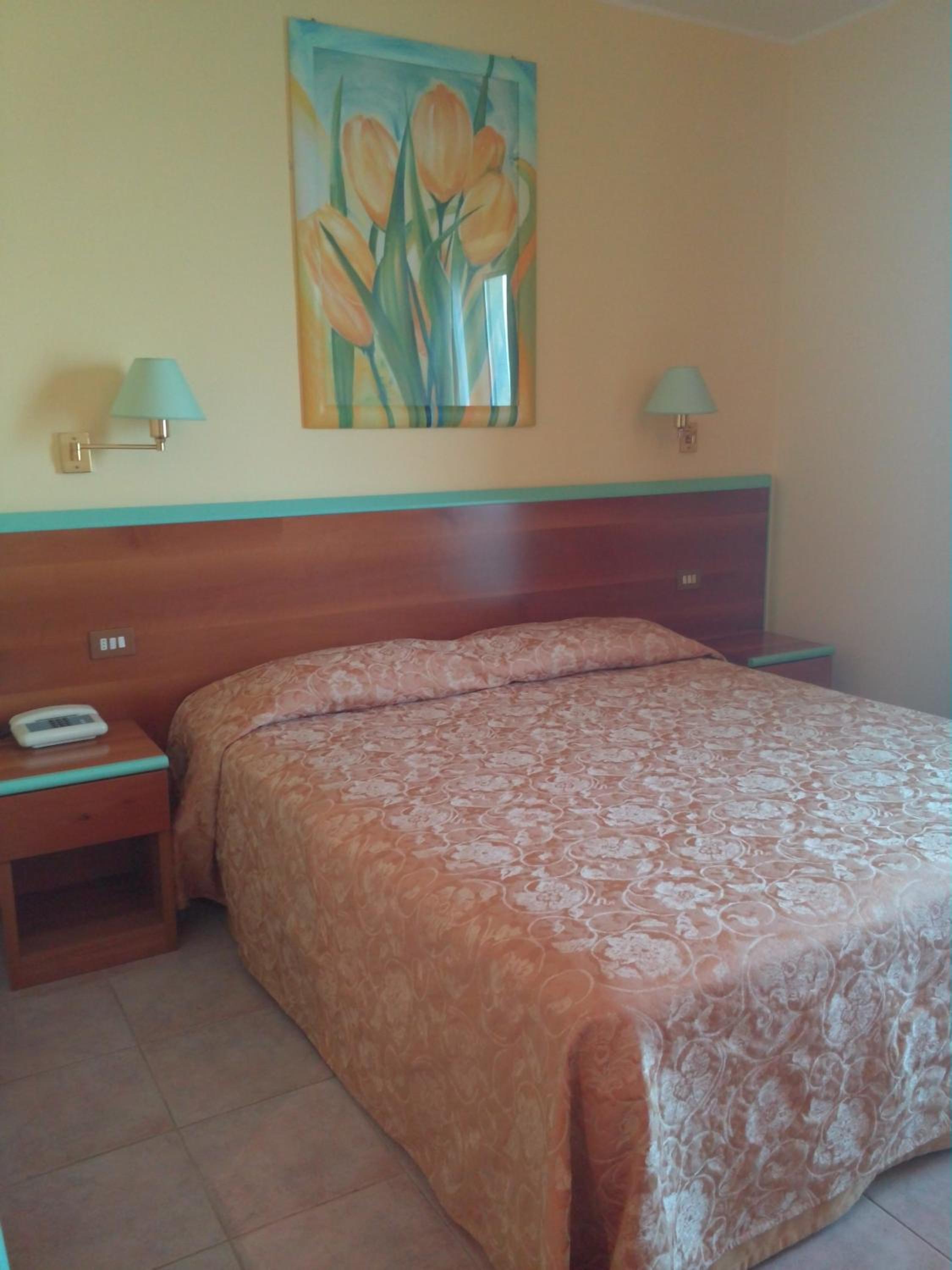 Double Room - Photo 3