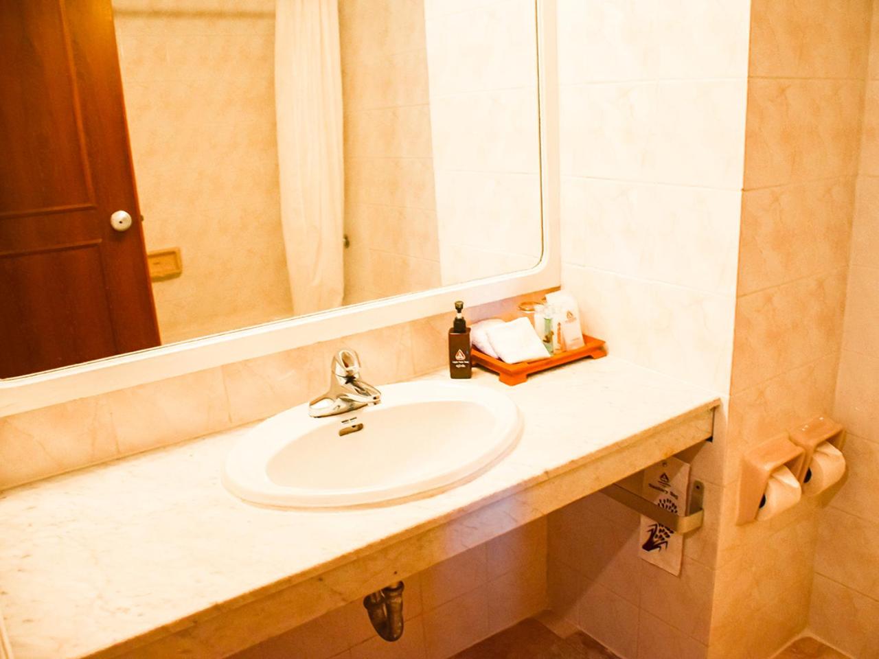 Superior Double or Twin Room with Sea View - Photo 8