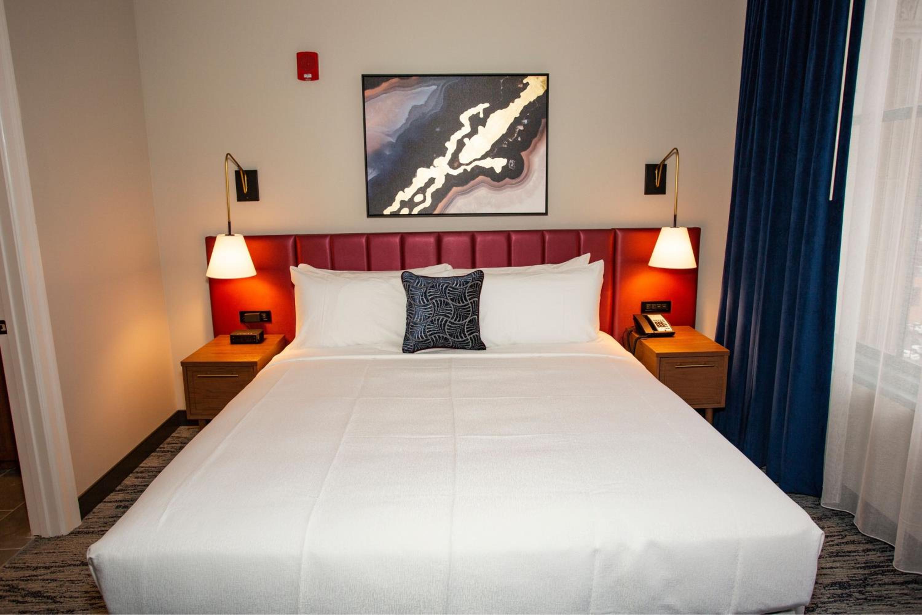 Standard King Room - Photo 1