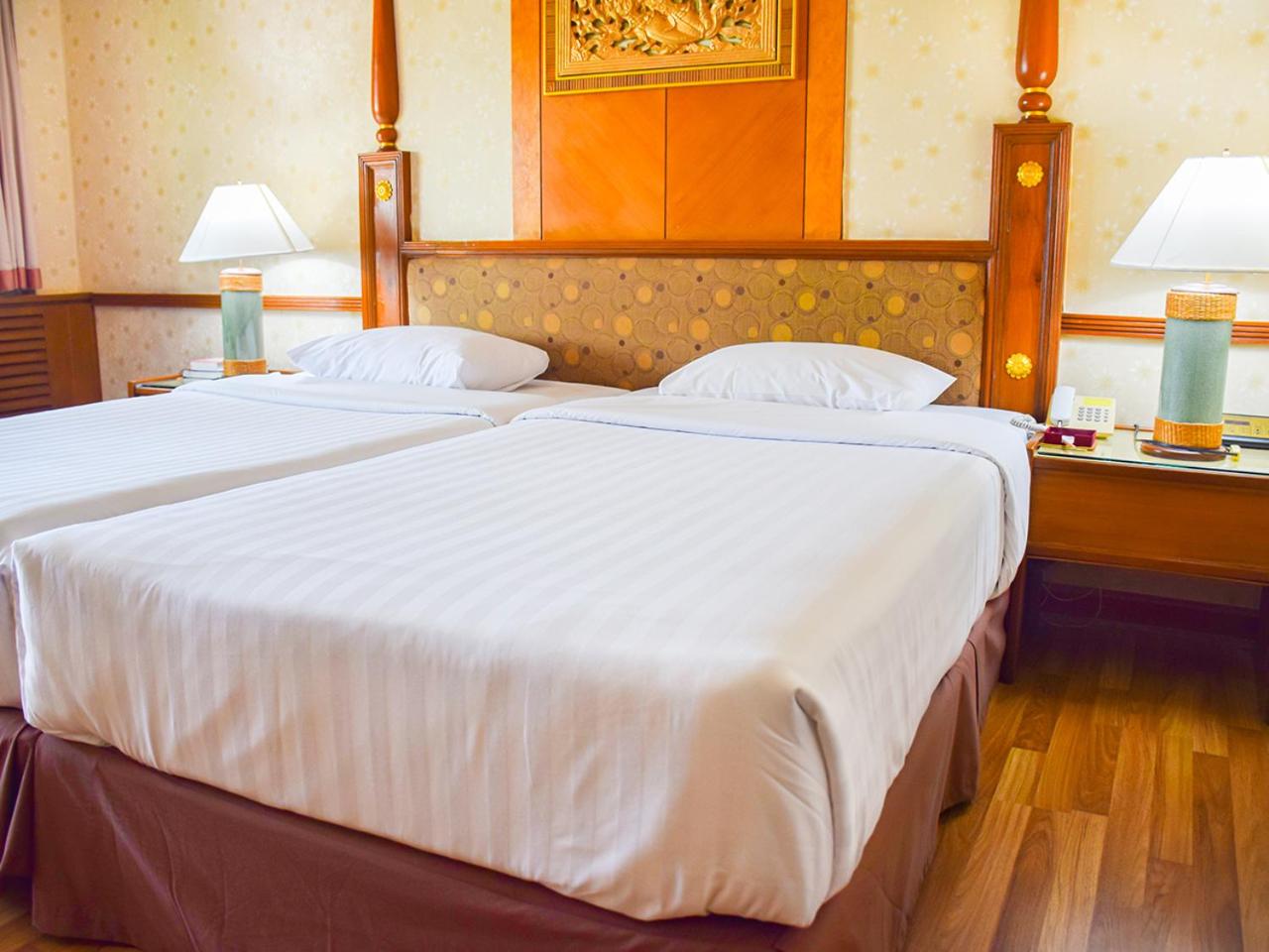 Superior Double or Twin Room with Garden View - Photo 6
