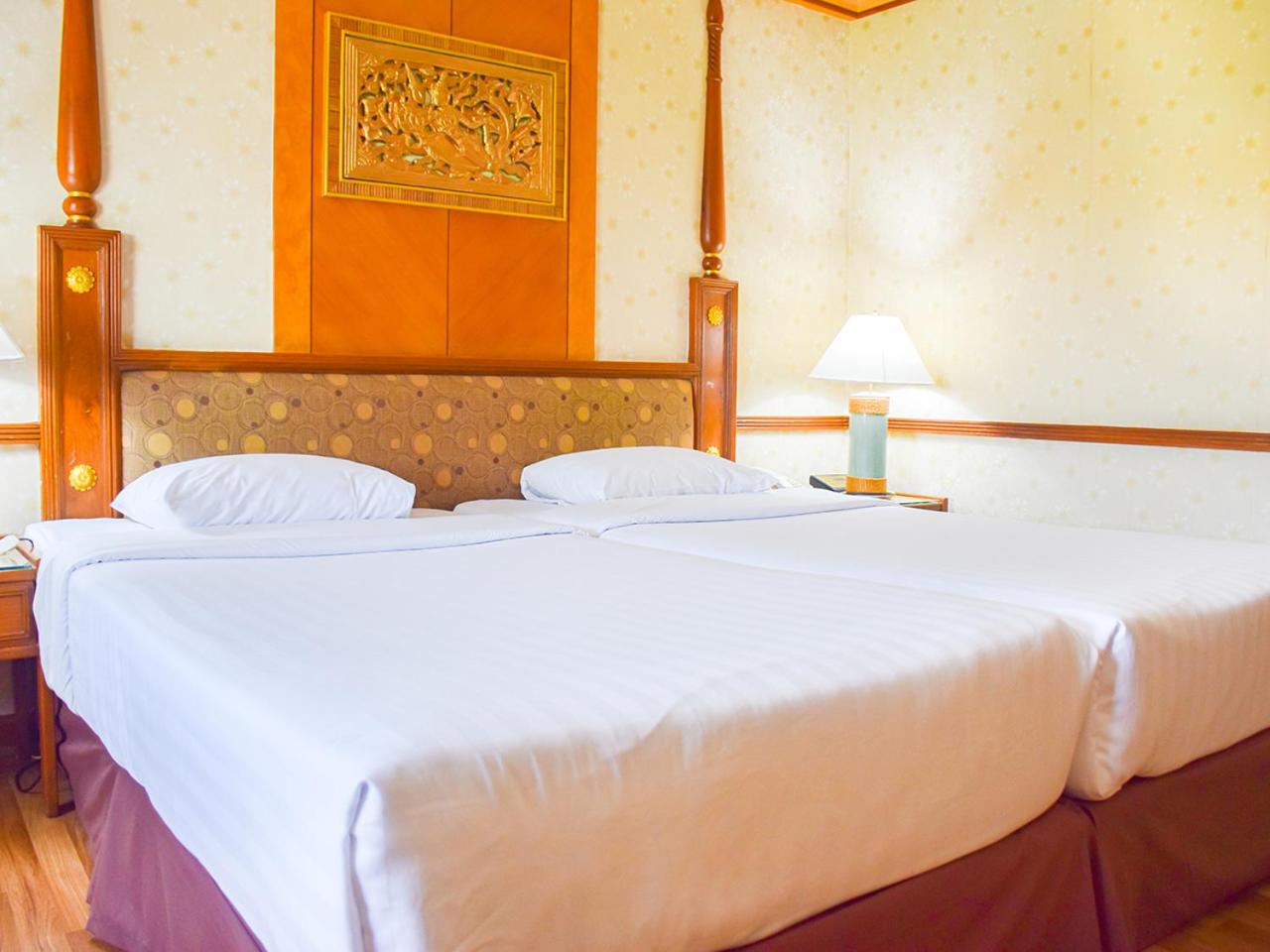 Superior Double or Twin Room with Garden View - Photo 7