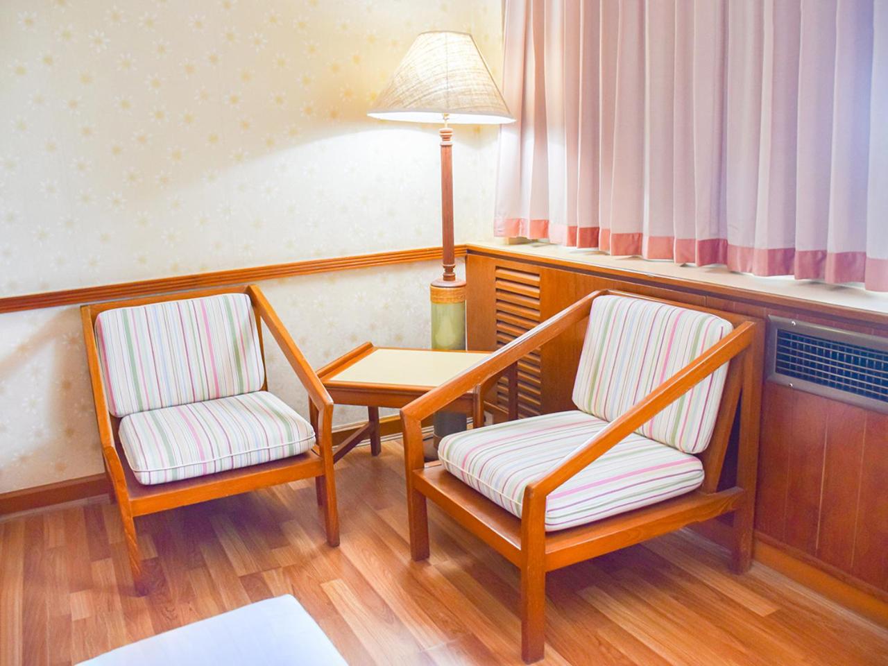 Superior Double or Twin Room with Garden View - Photo 9