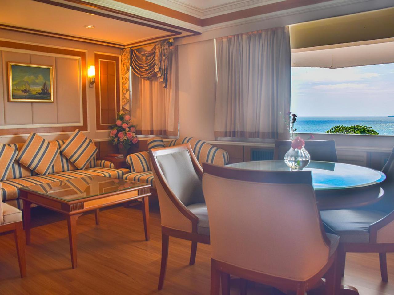 President Suite 1 bedroom (Sea View) photo 2