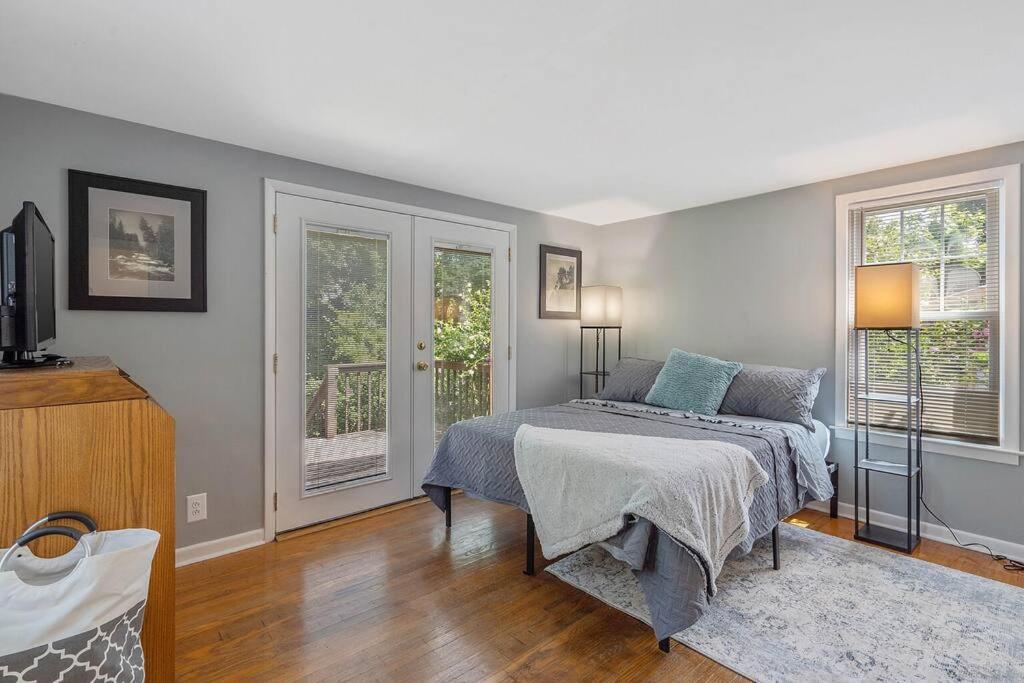 Four-Bedroom House photo 2