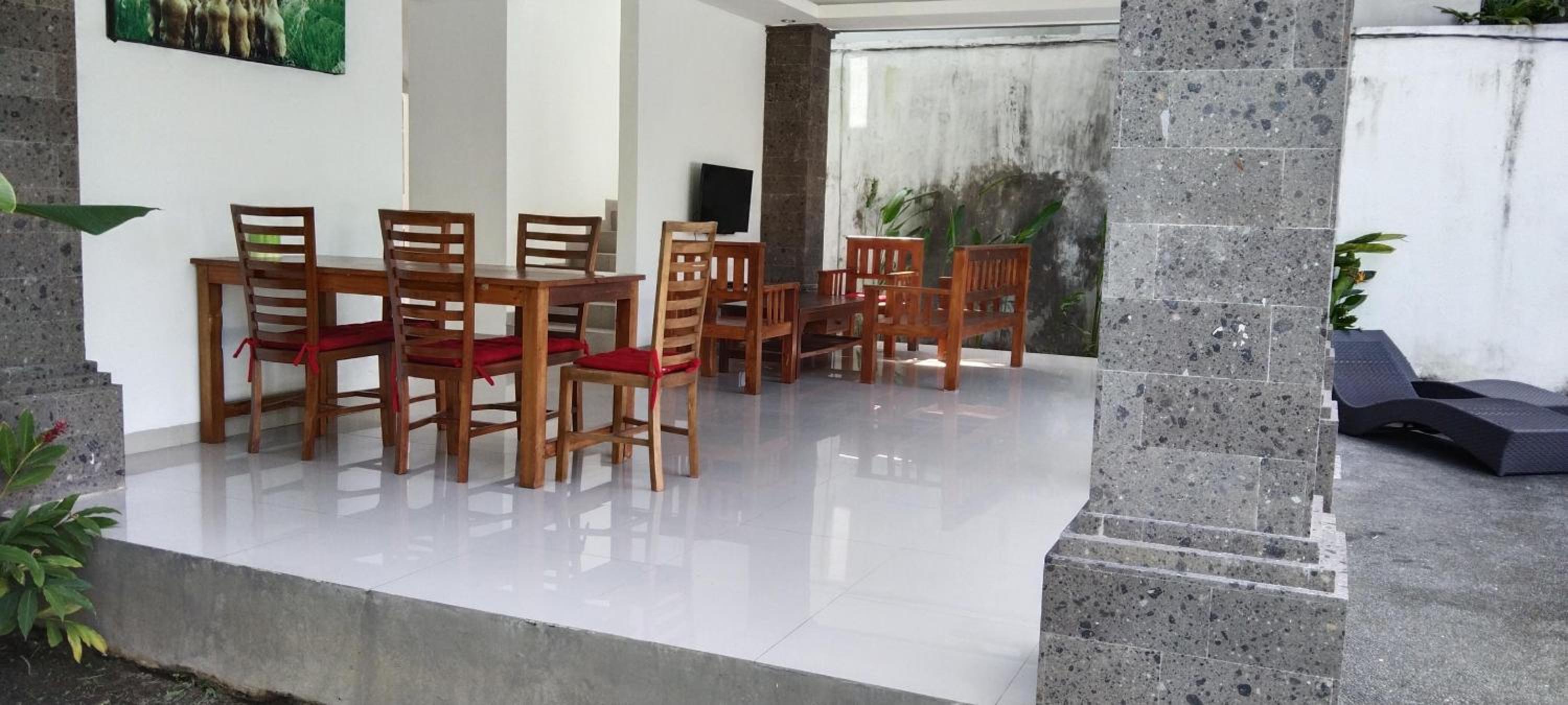 Villa with Private Pool - Photo 28