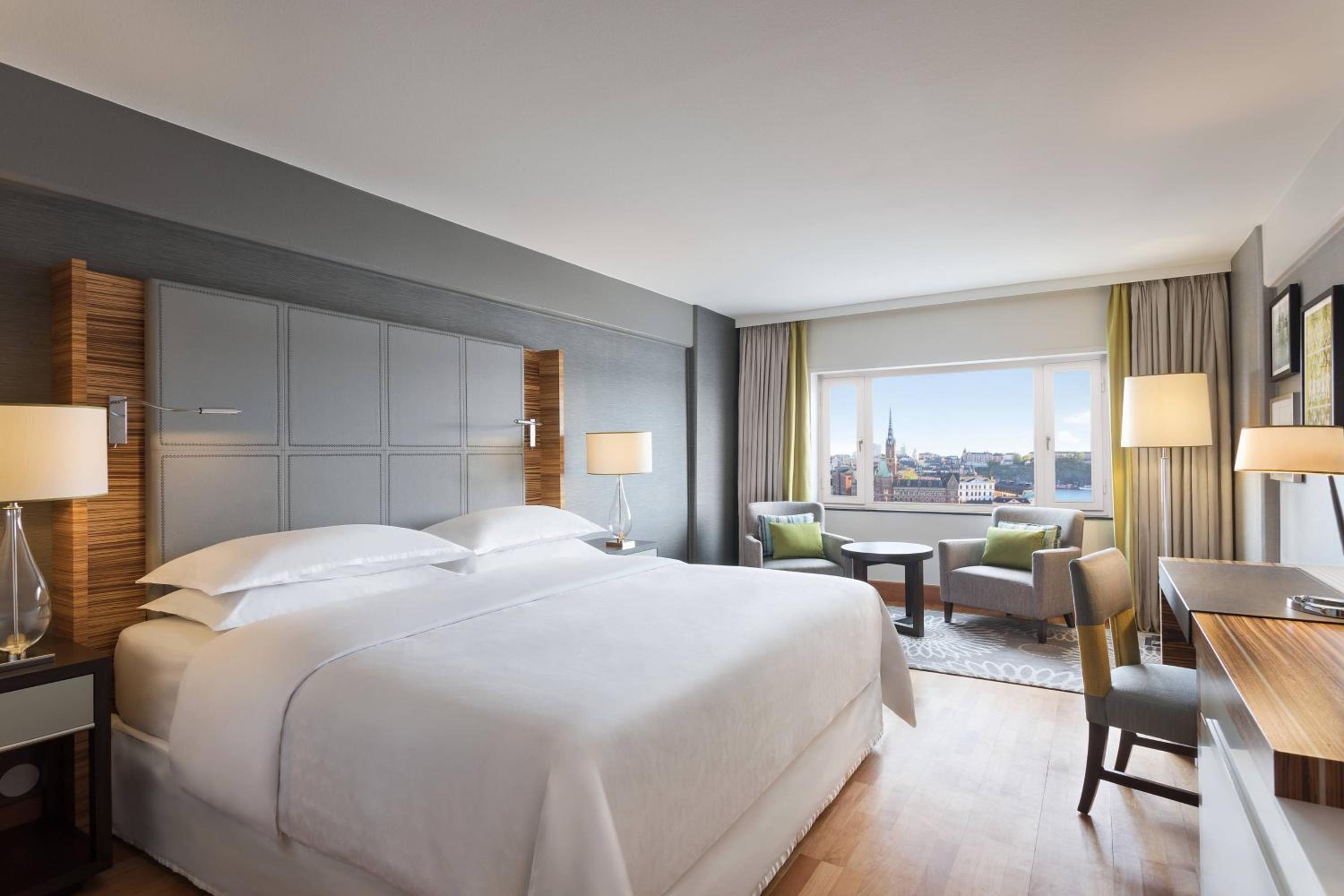 Superior Room 1 King Bed with Lake View - Photo 1