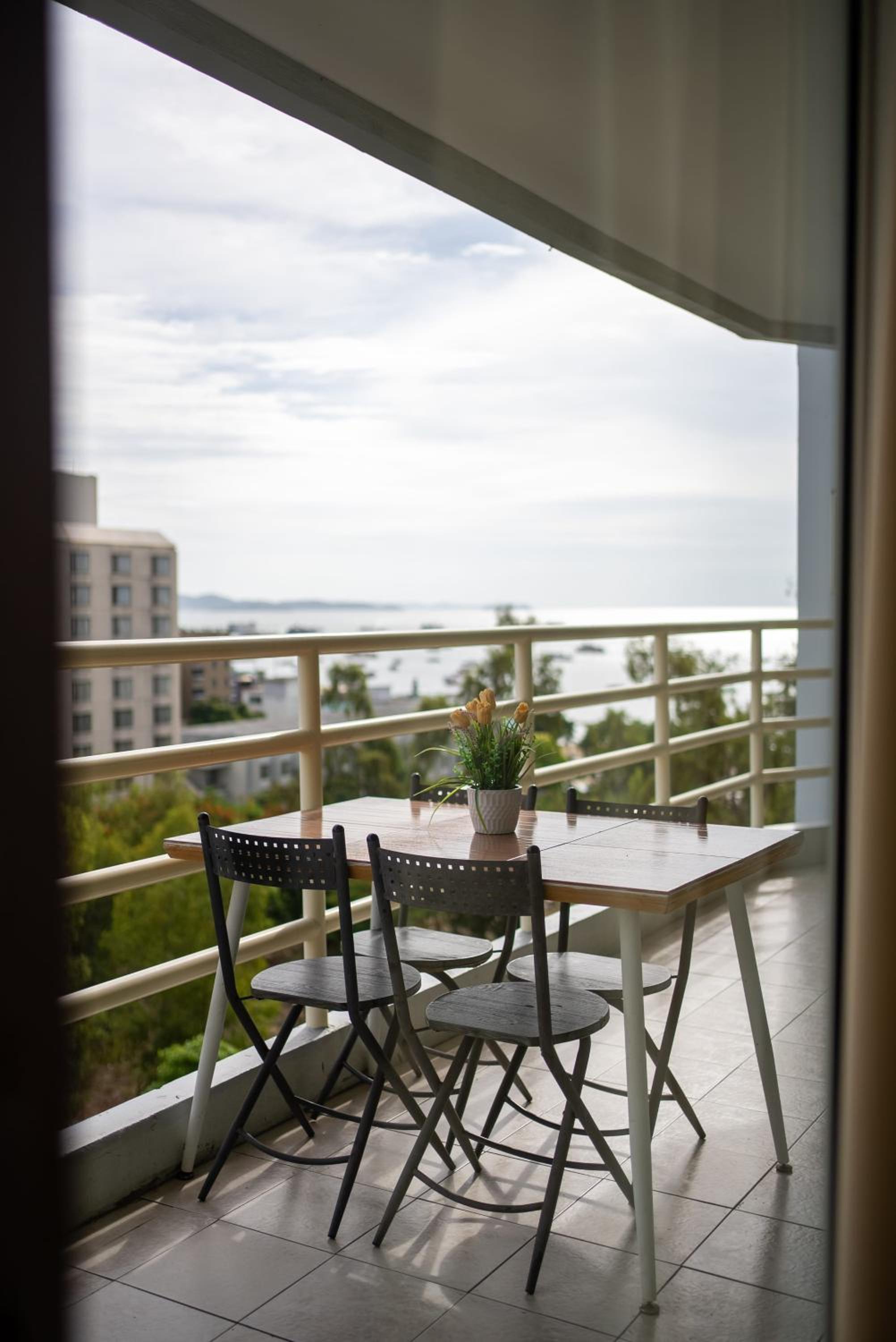 Apartment - Photo 14