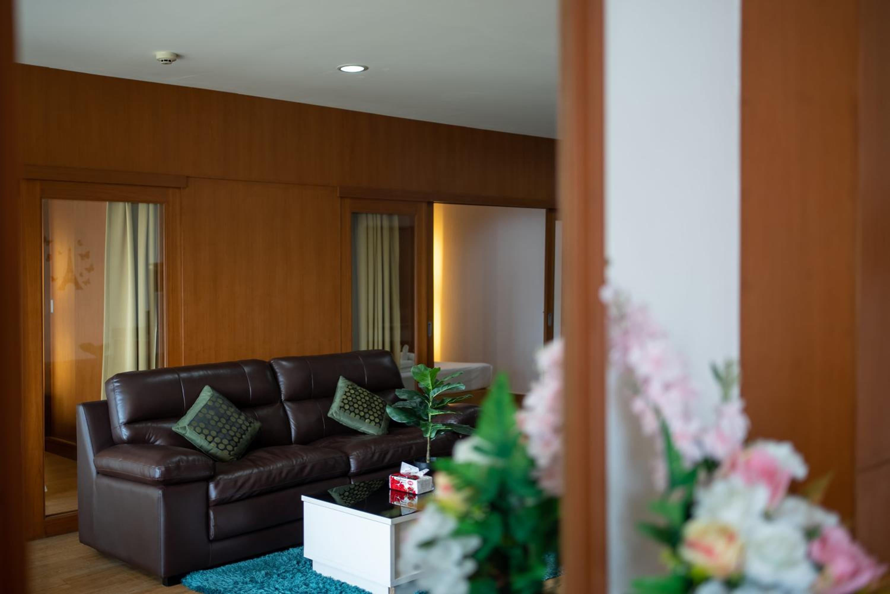 Apartment - Photo 10