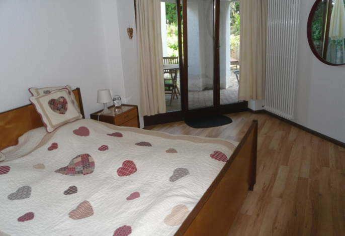 One-Bedroom Apartment with Balcony and Terrace photo 2