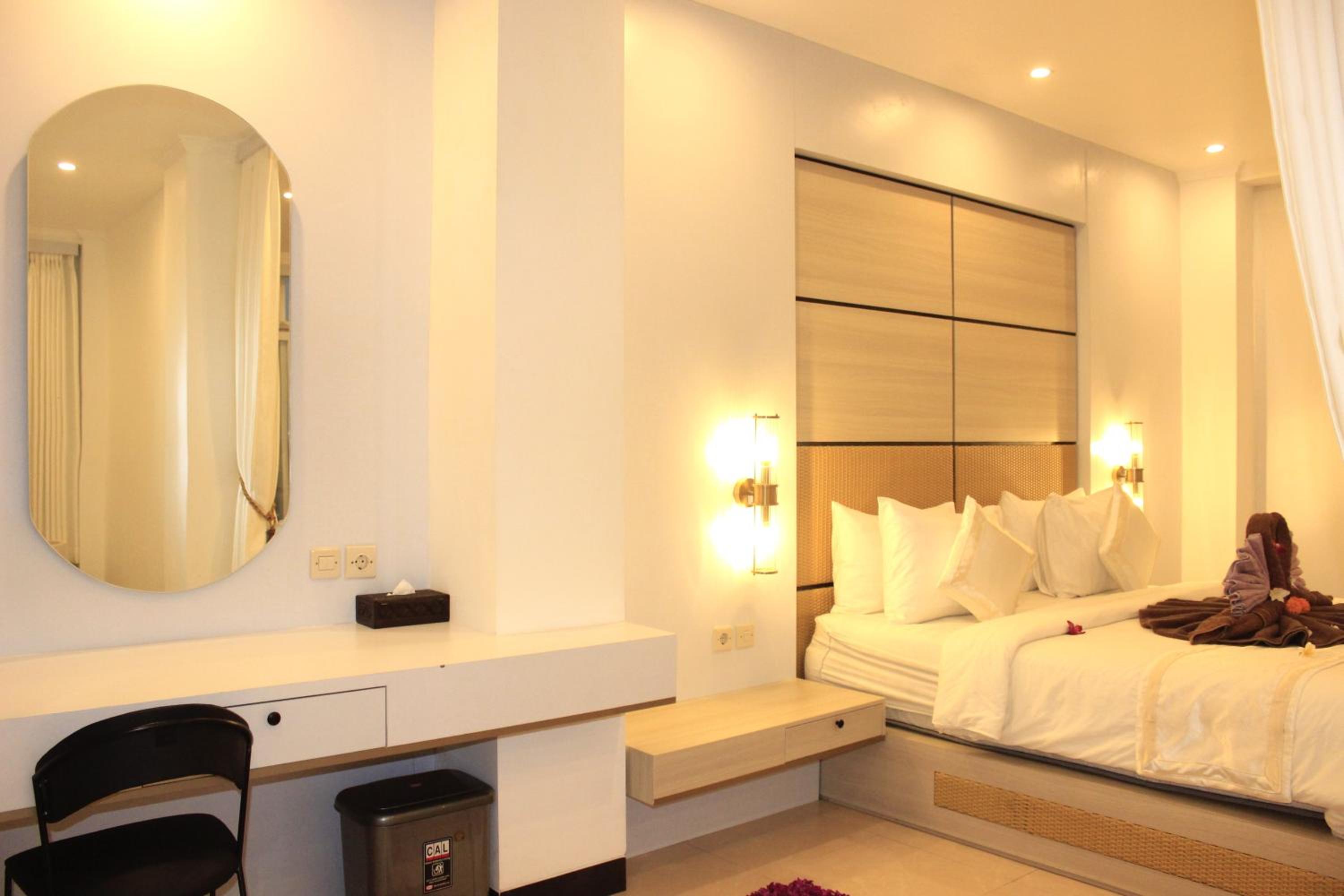 Junior Suite with Ocean View - Photo 12