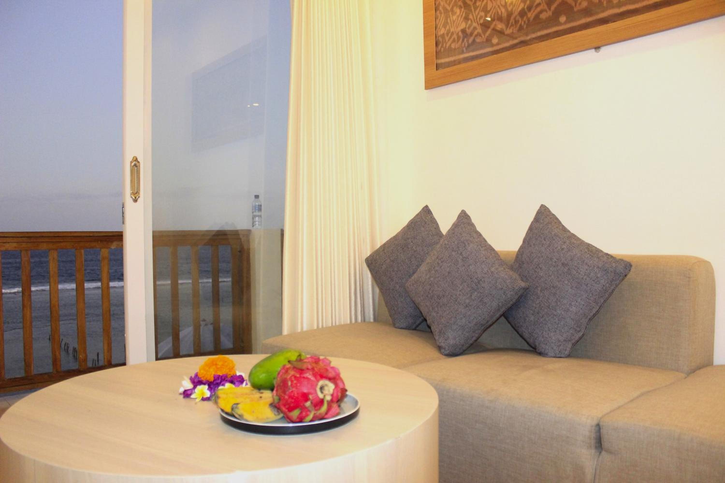 Junior Suite with Ocean View - Photo 17