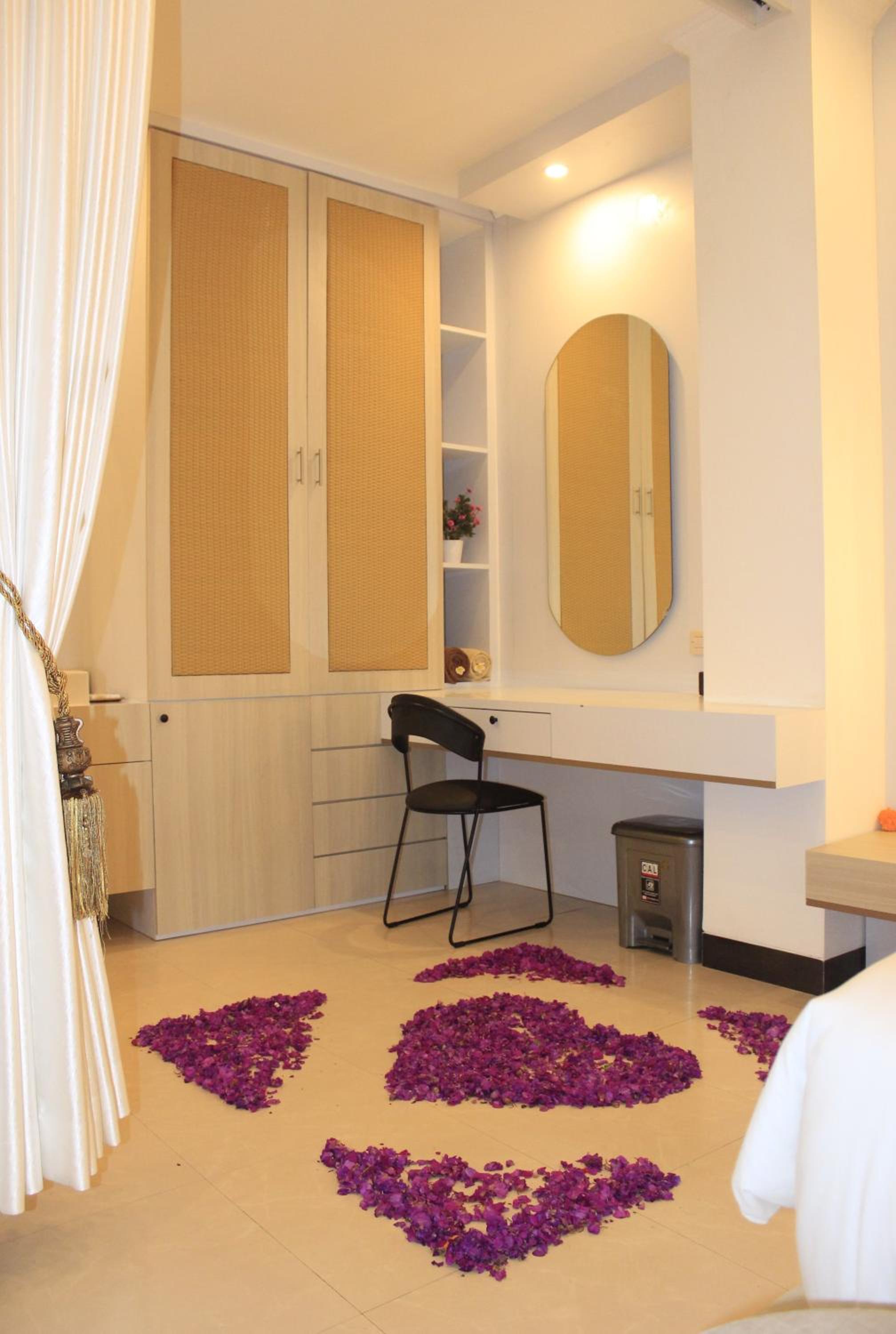 Junior Suite with Ocean View - Photo 21