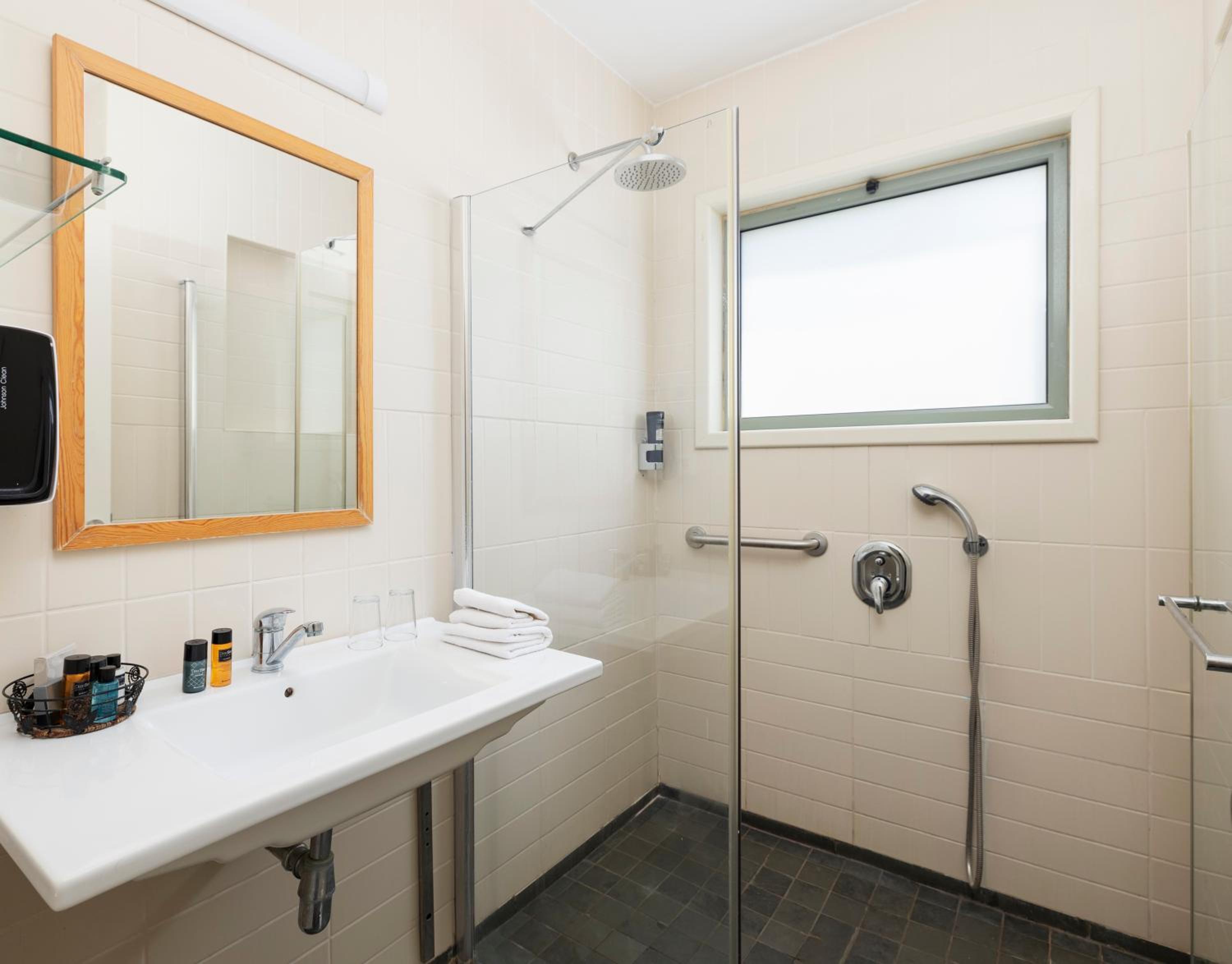 Suite with Jacuzzi - Photo 6