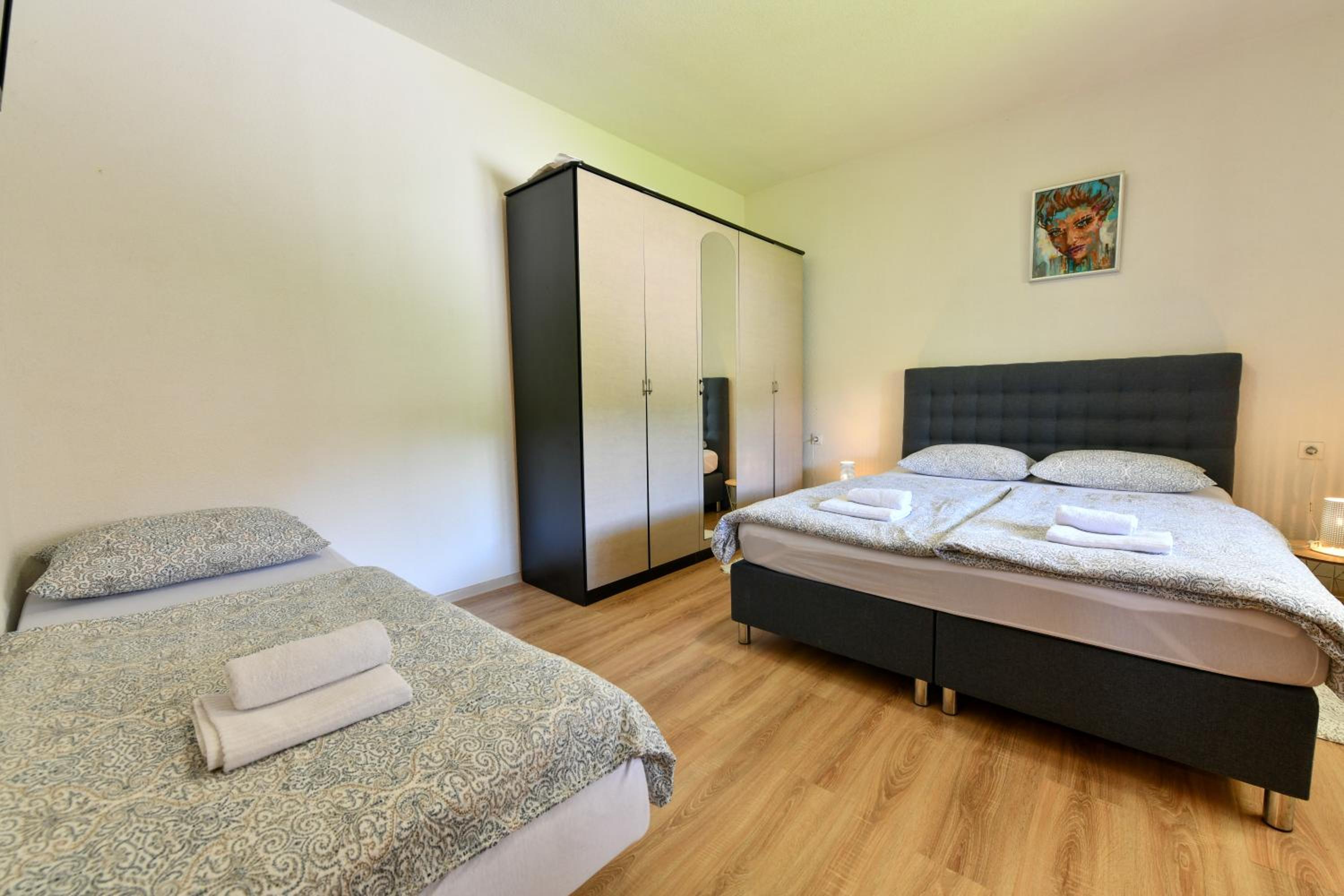 One-Bedroom Apartment - Photo 17