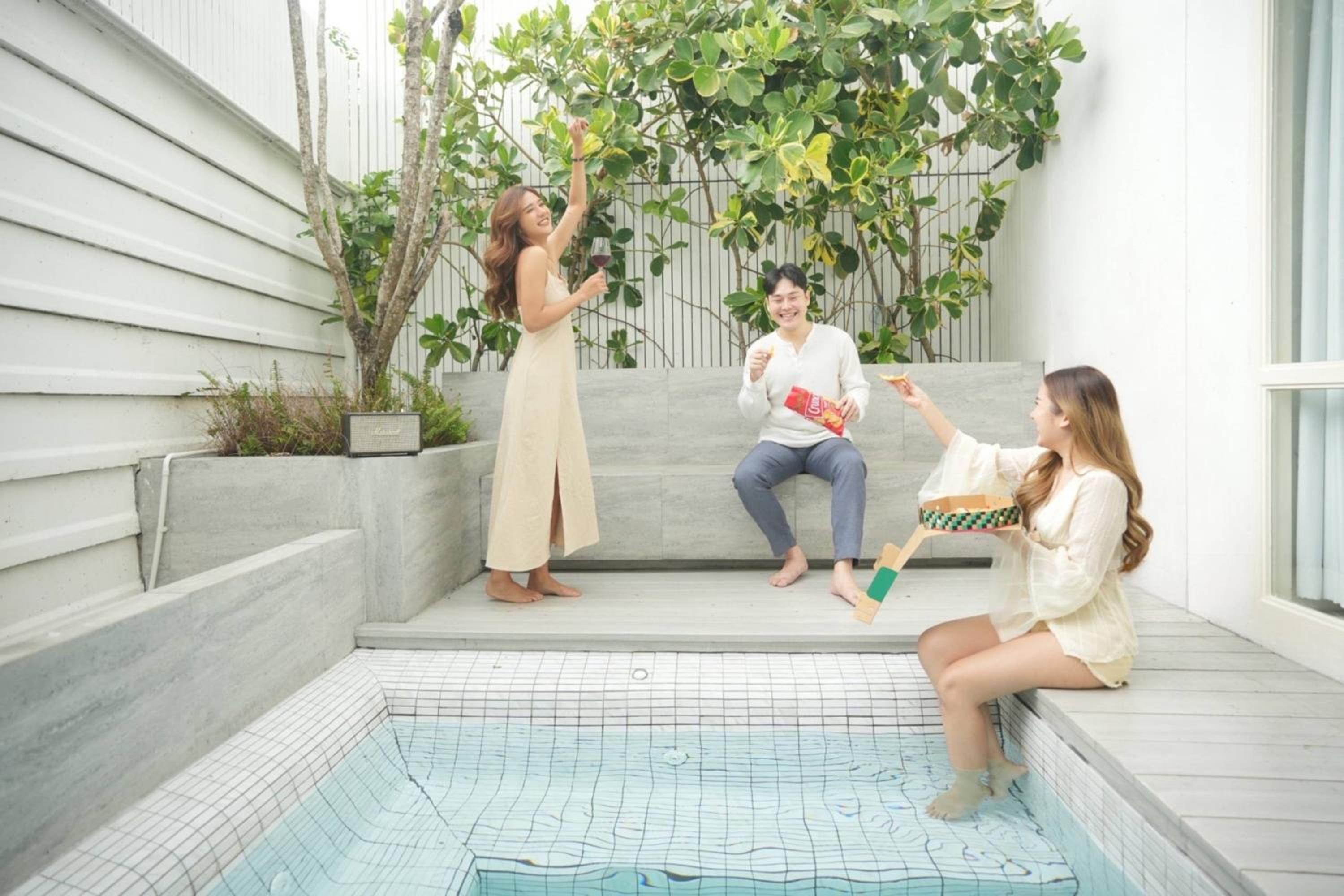 Villa with Private Pool - Photo 28