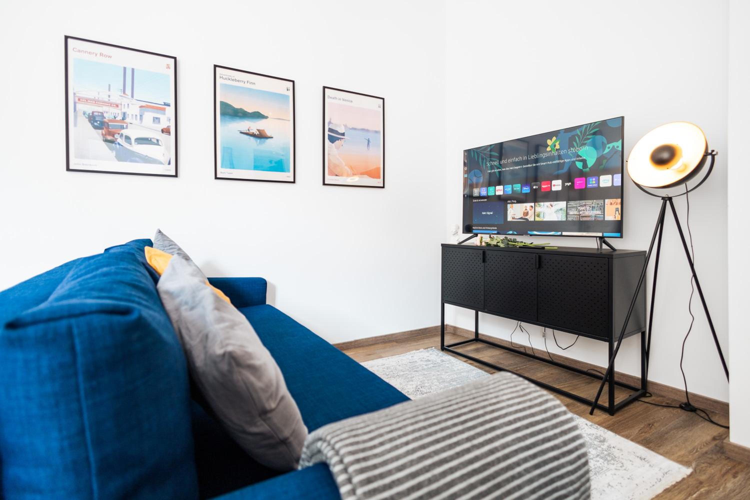 Studio Apartment 1. Og