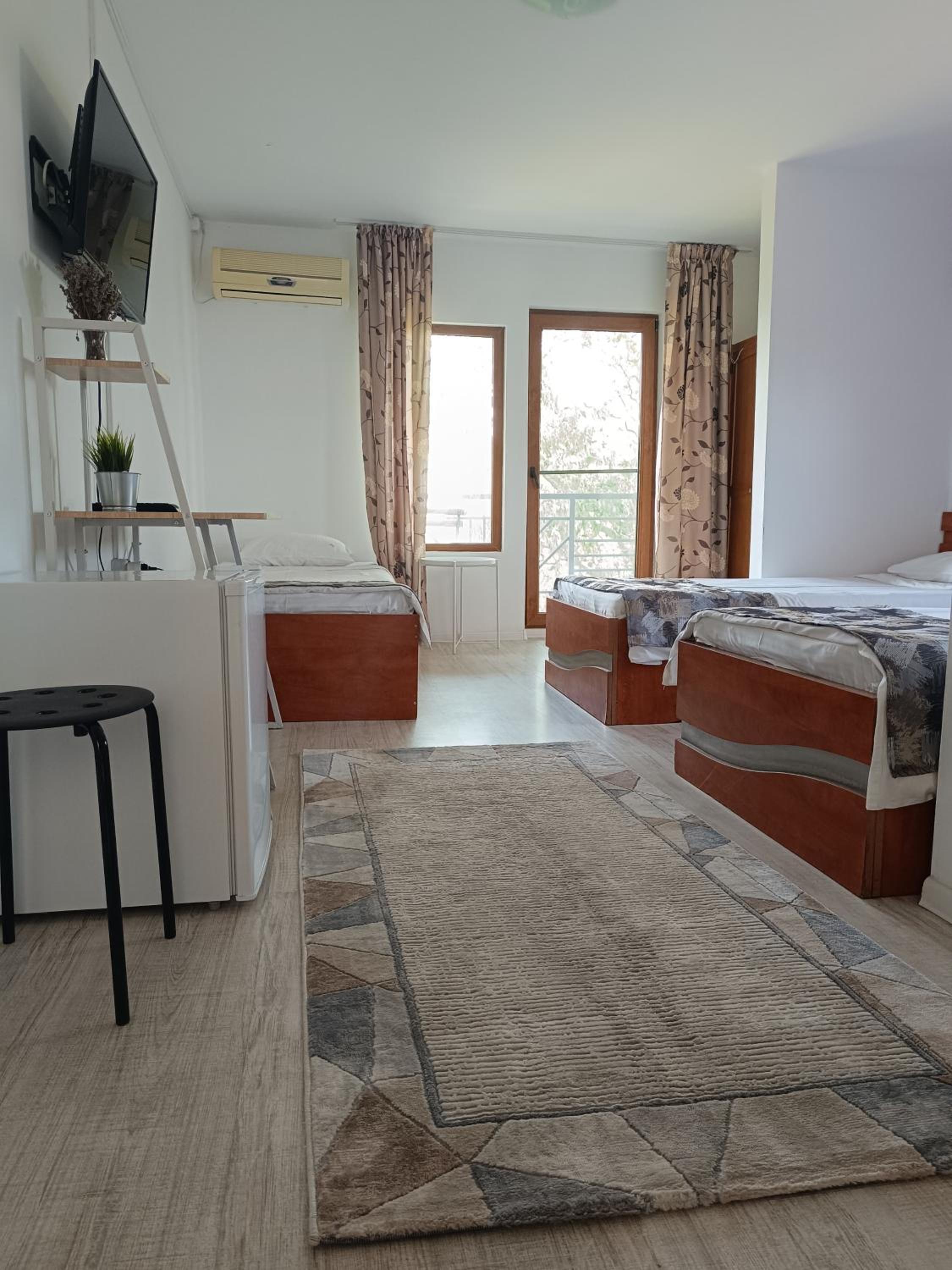 Deluxe Double or Twin Room with Garden View photo 2