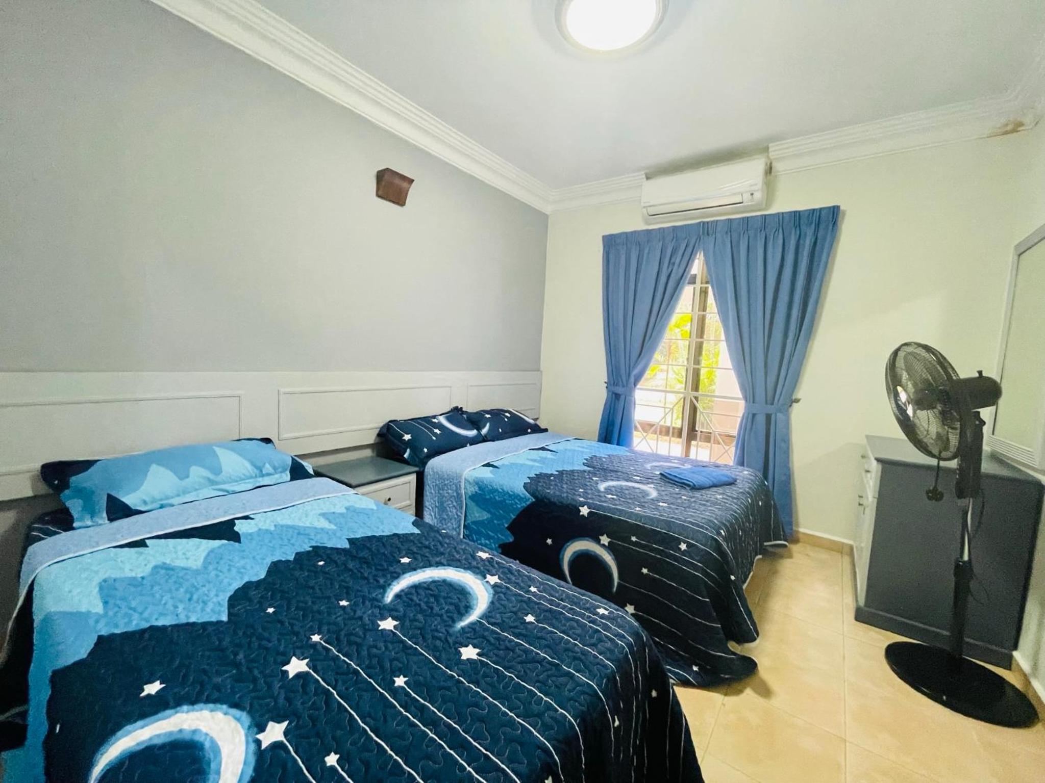 Villa photo 2