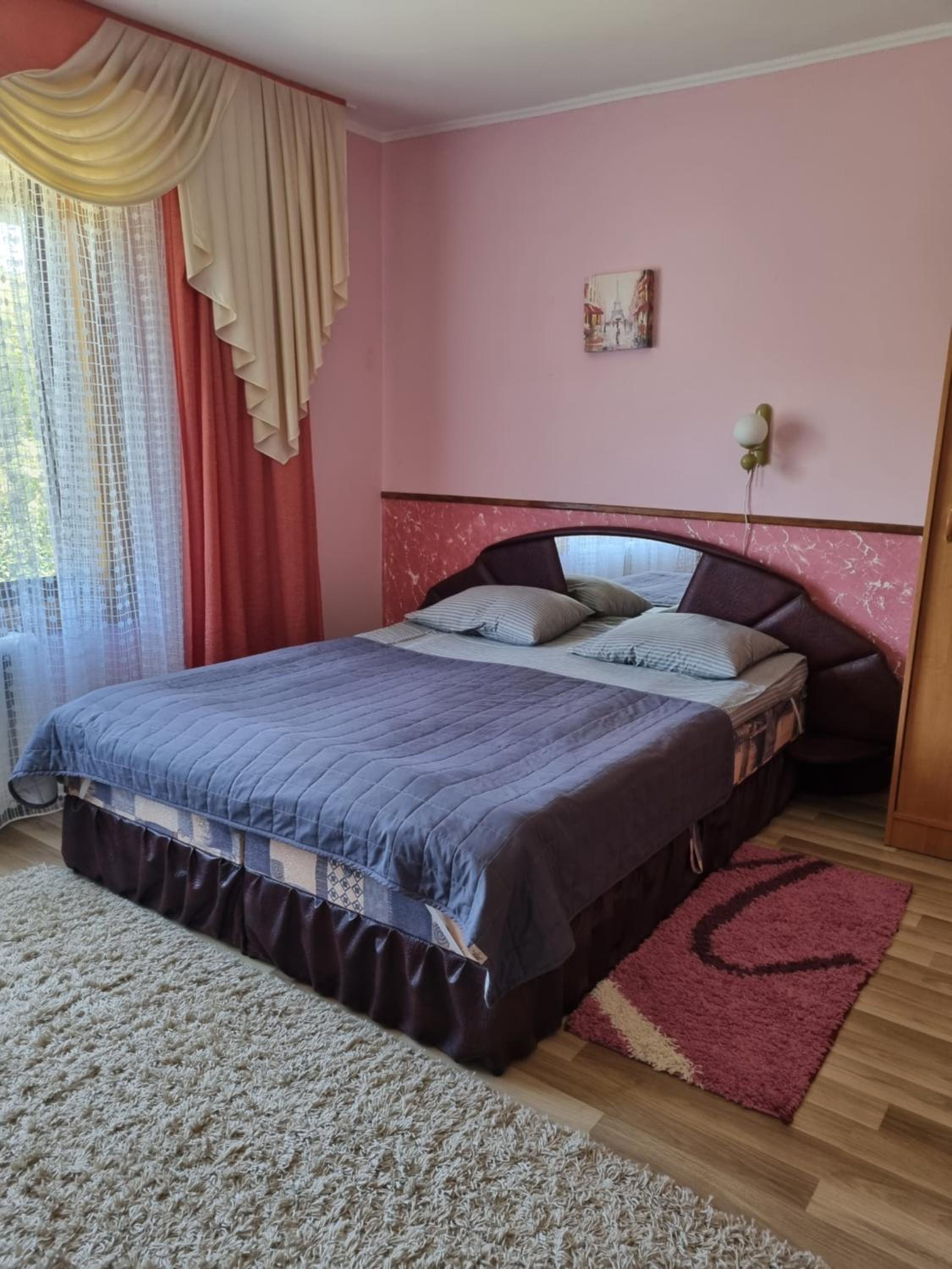 Deluxe Family Room photo 1