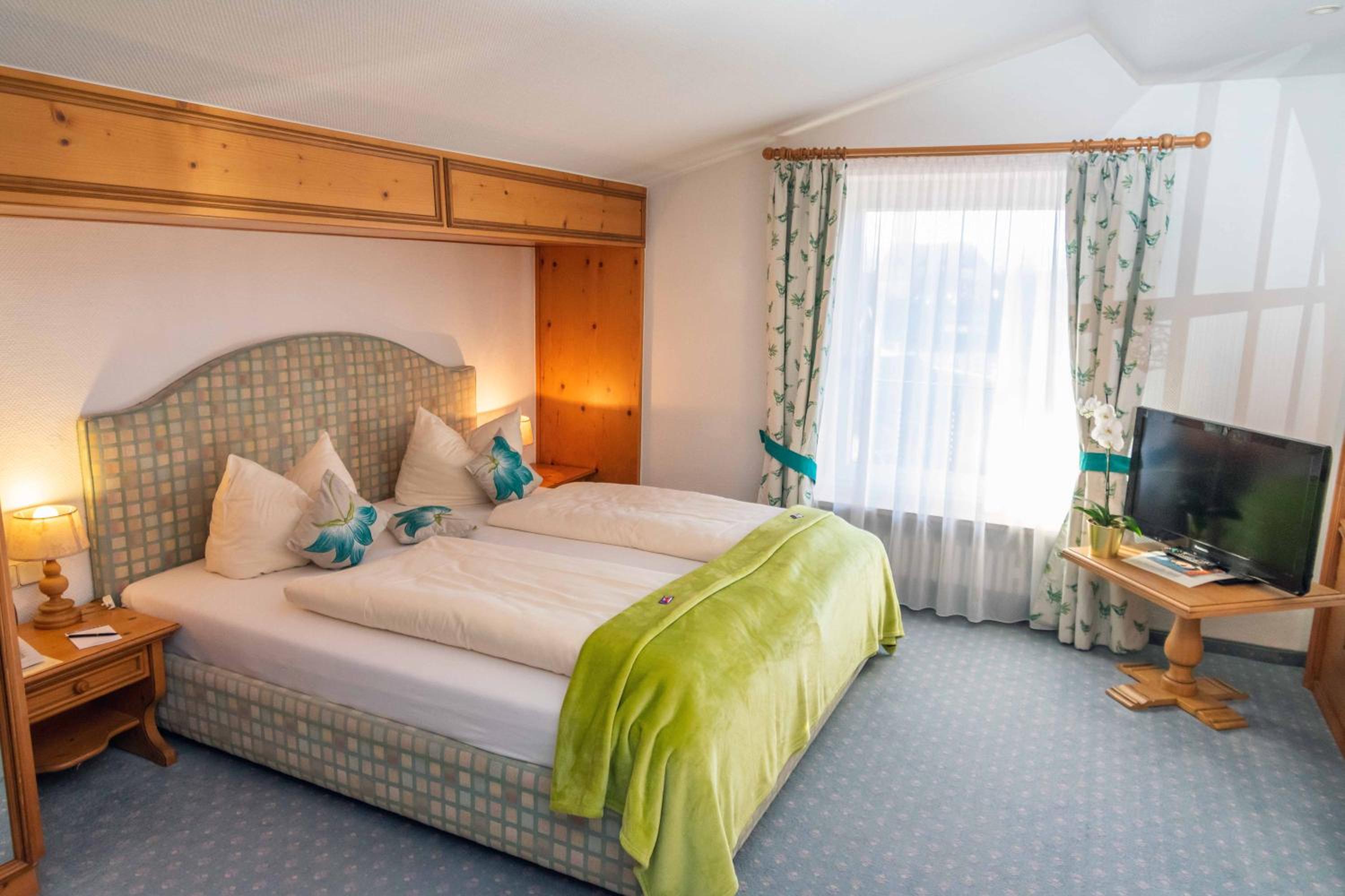 Large Double Room