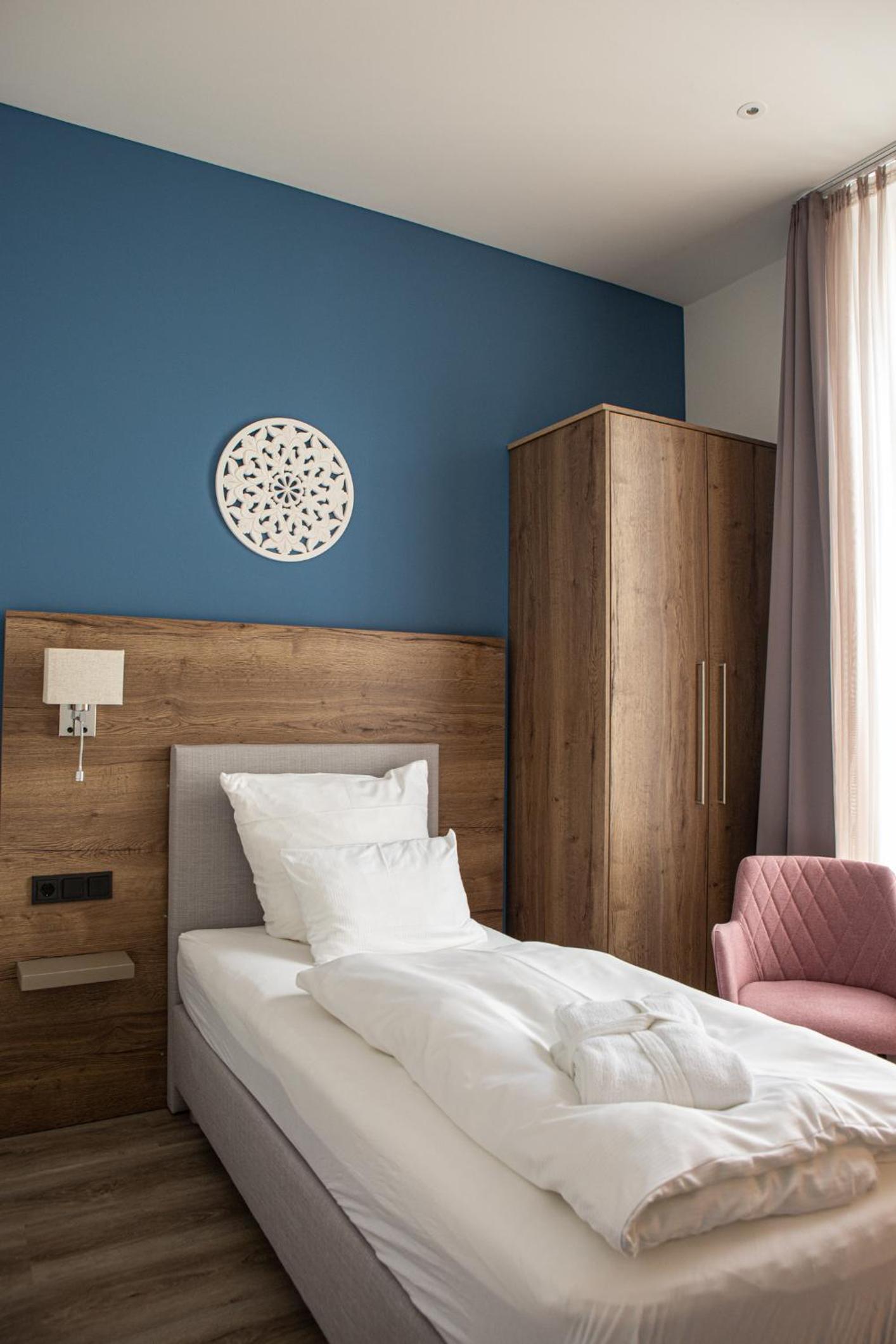 Single Room photo 2