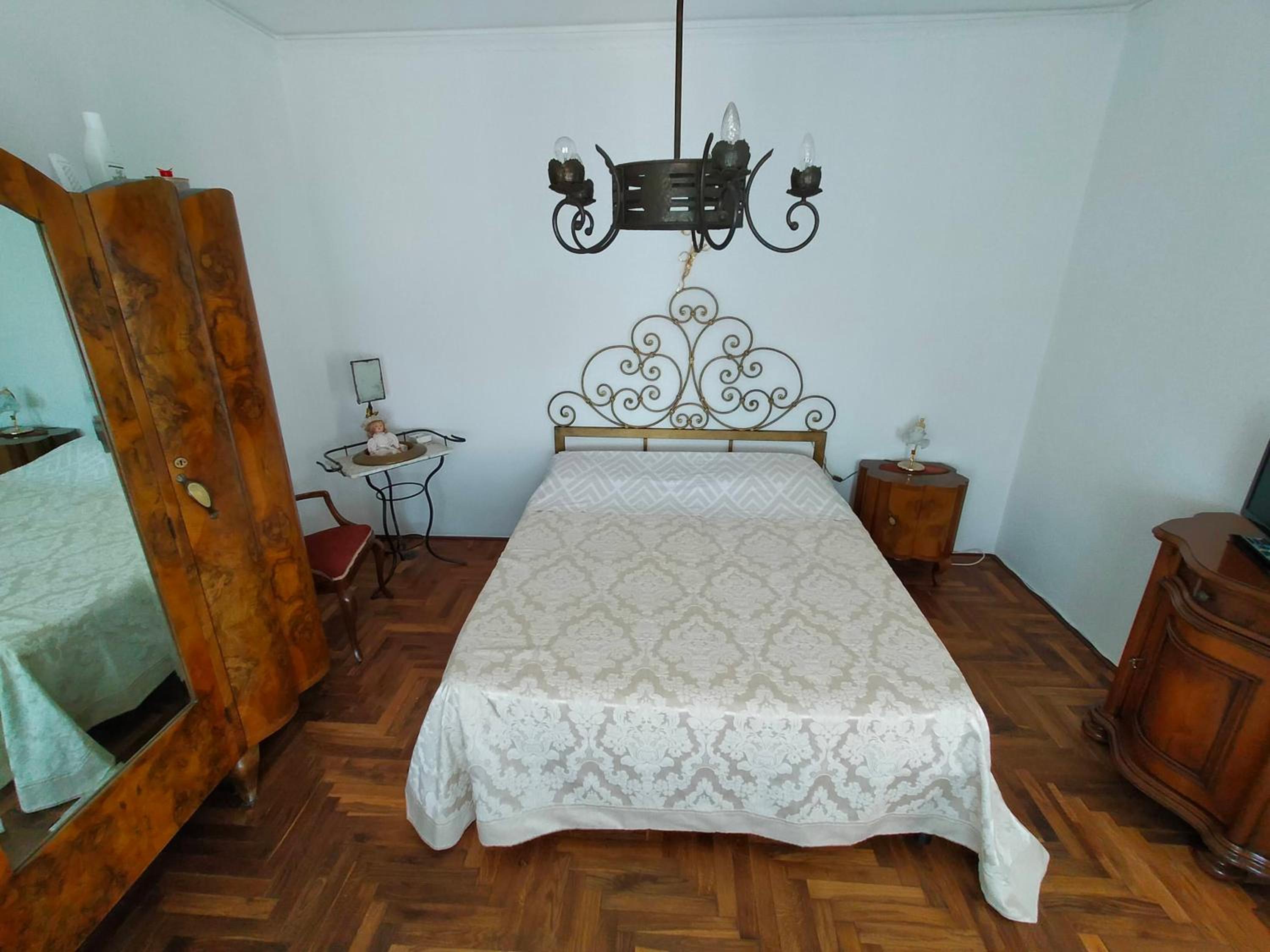 One-Bedroom House photo 2