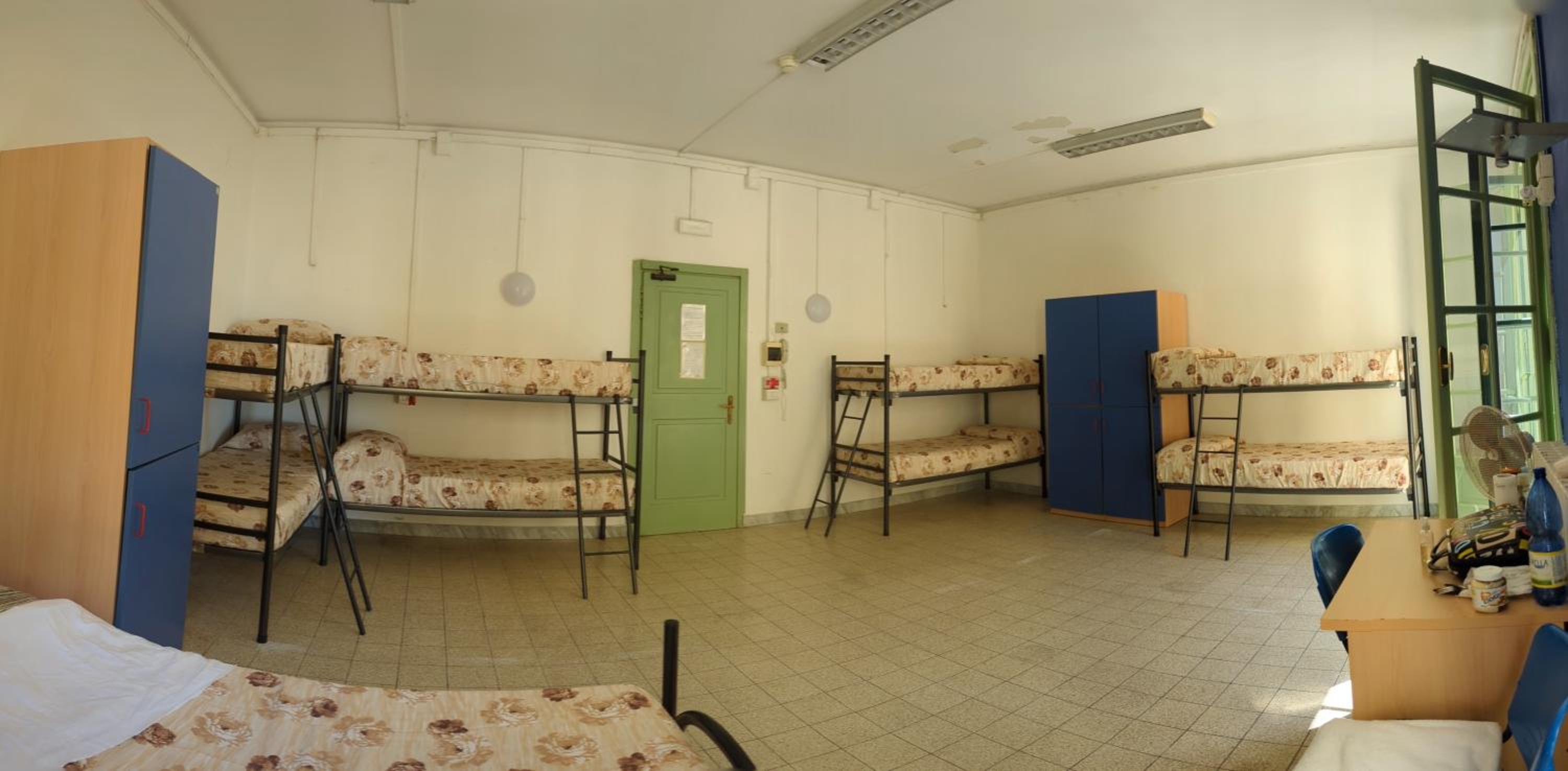 Bed in 8-Bed Mixed Dormitory Room photo 2
