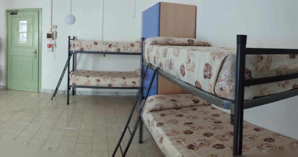 Bed in 8-Bed Mixed Dormitory Room photo 3