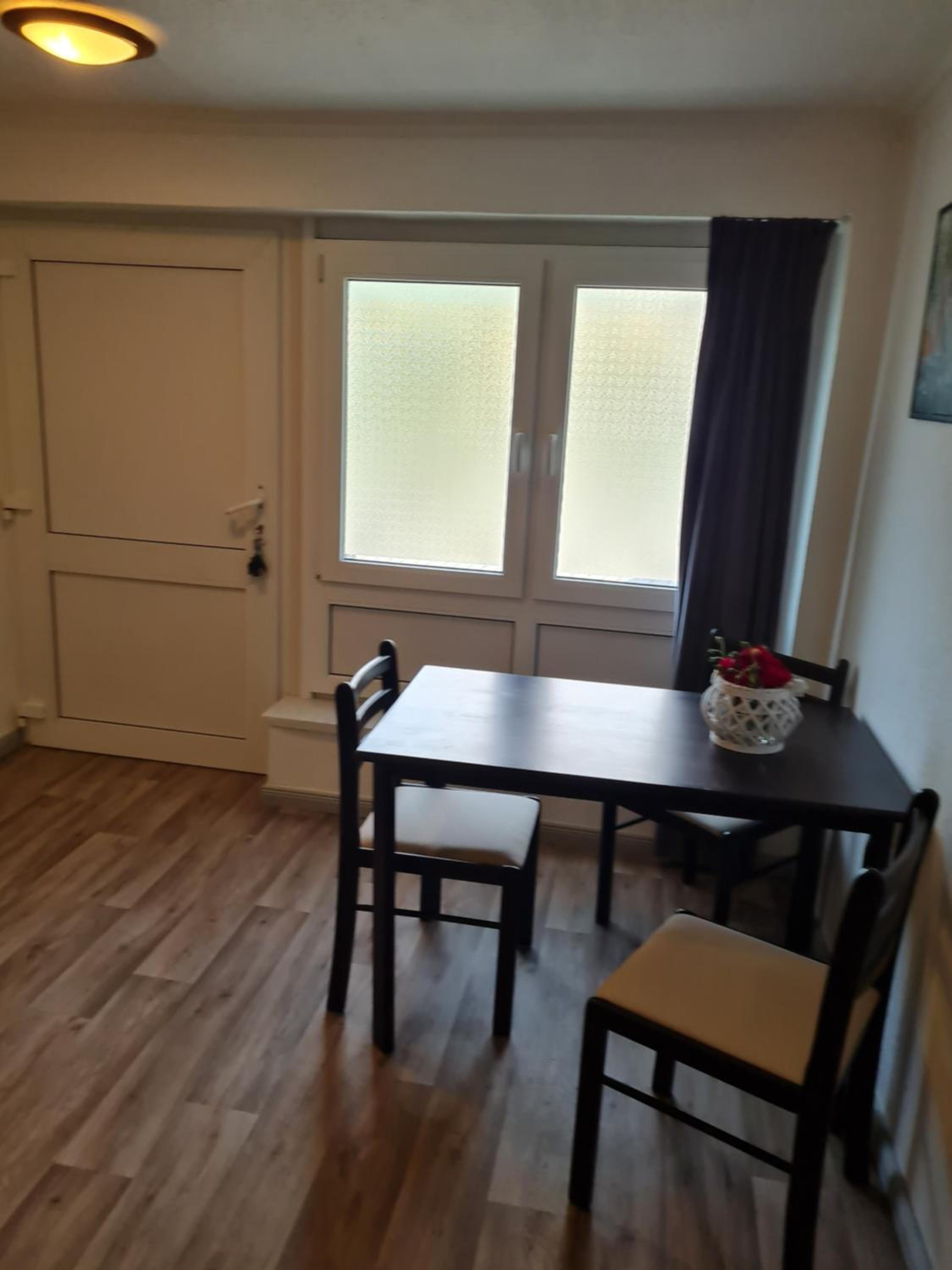 One-Bedroom Apartment photo 3