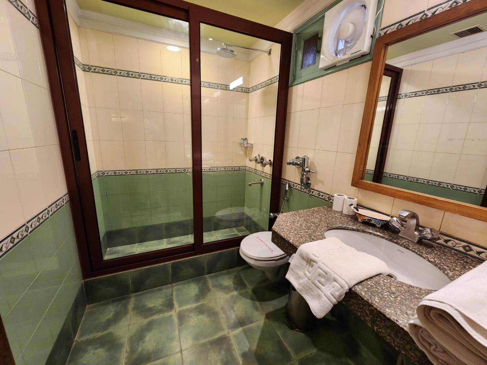  Heritage Luxury Upper Floor - Photo 9
