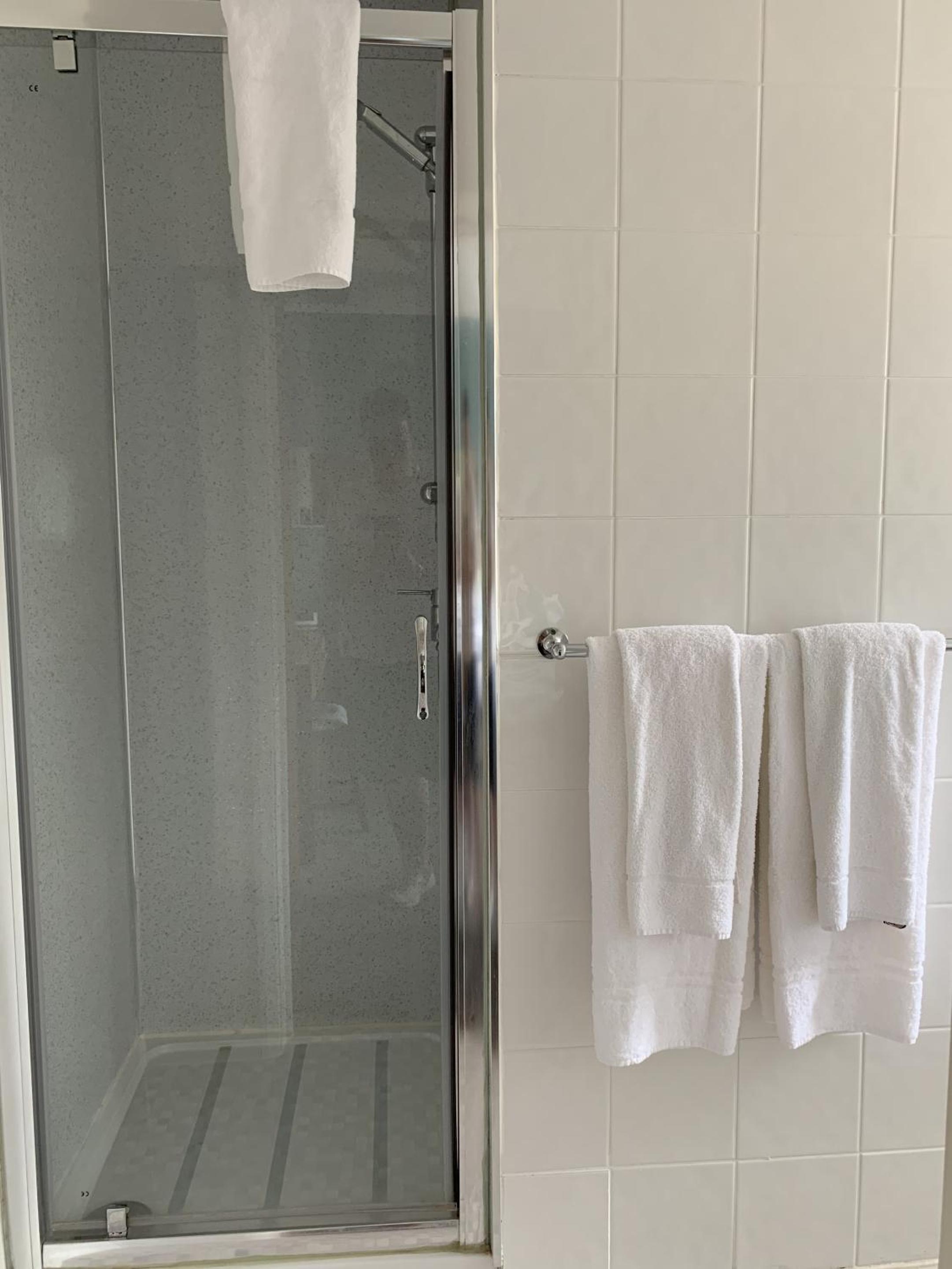 Standard Double Room - Photo 26
