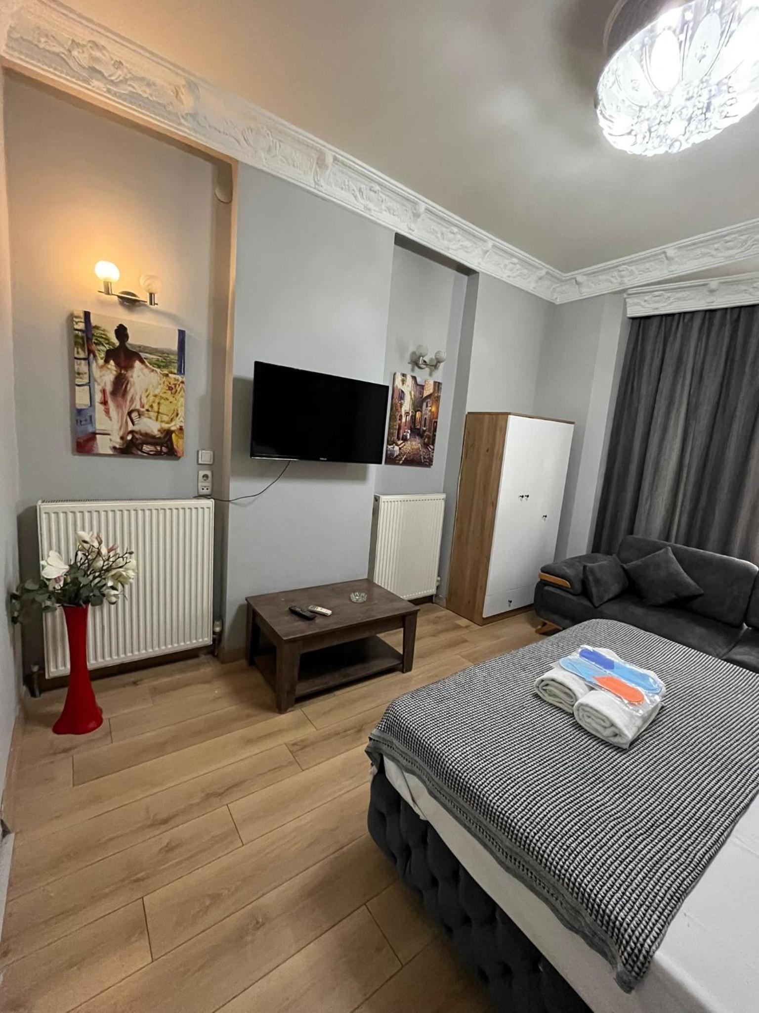 Deluxe Family Suite photo 2