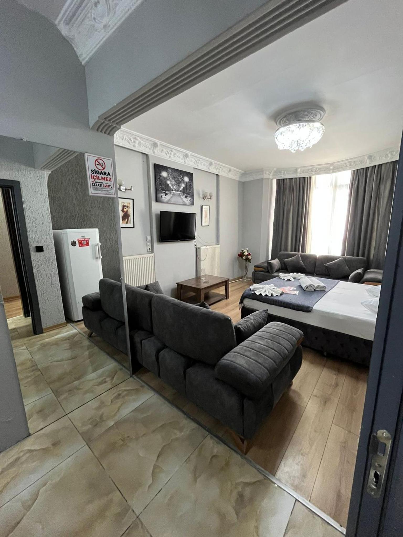 Two-Bedroom Standard Apartment photo 1