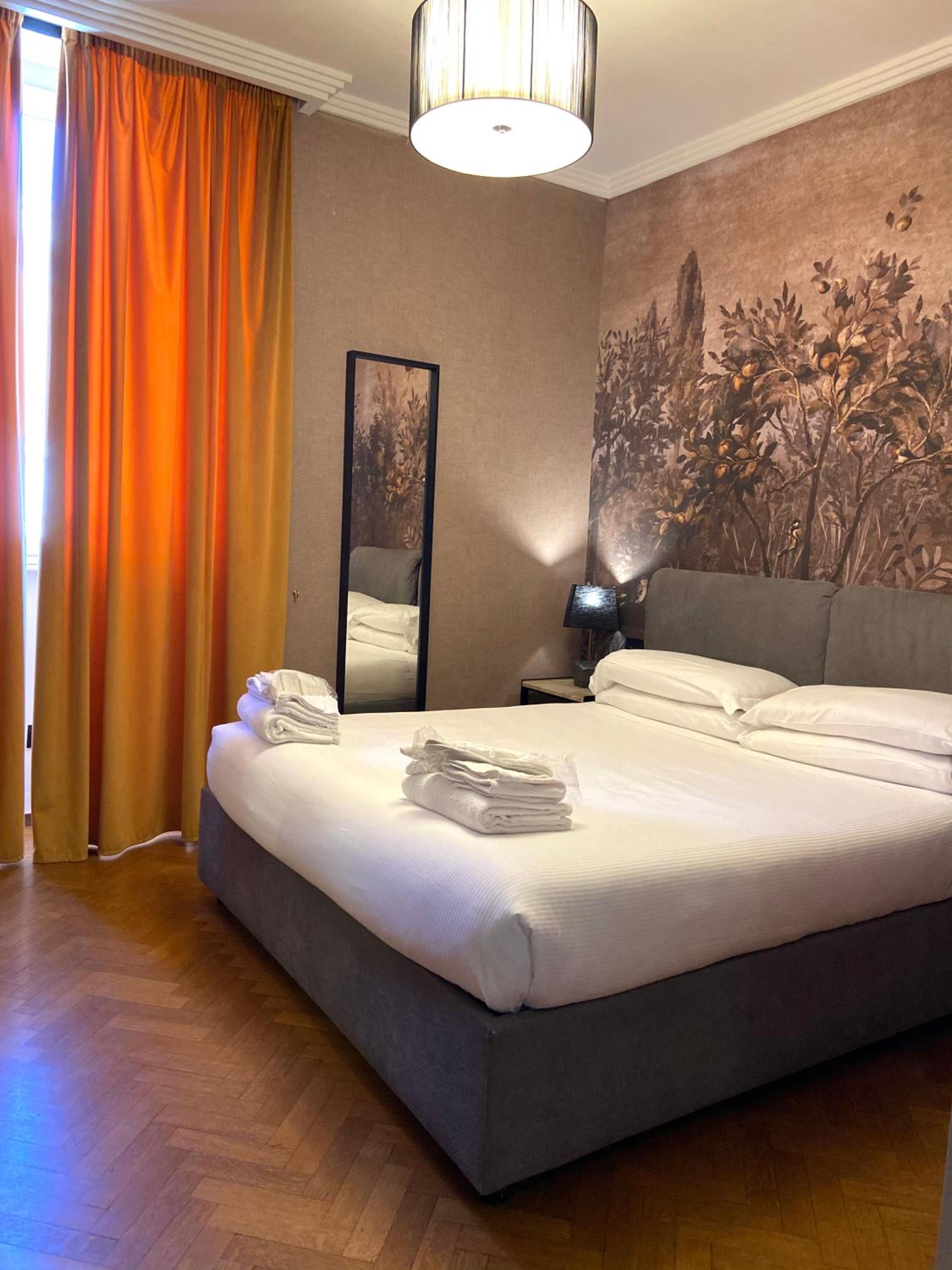 Deluxe Double Room with Bath photo 3