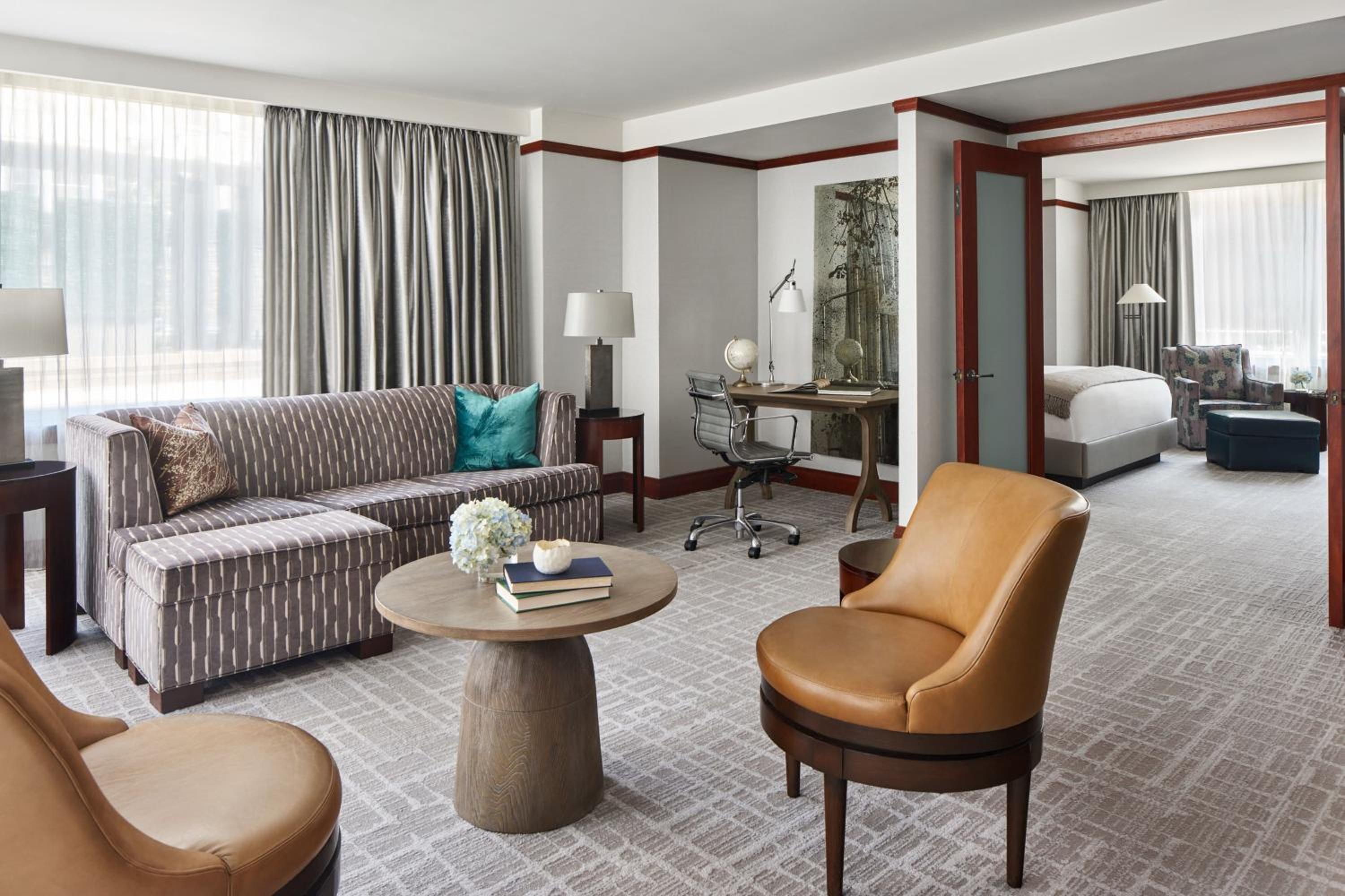 Premier Suite - Photo 1