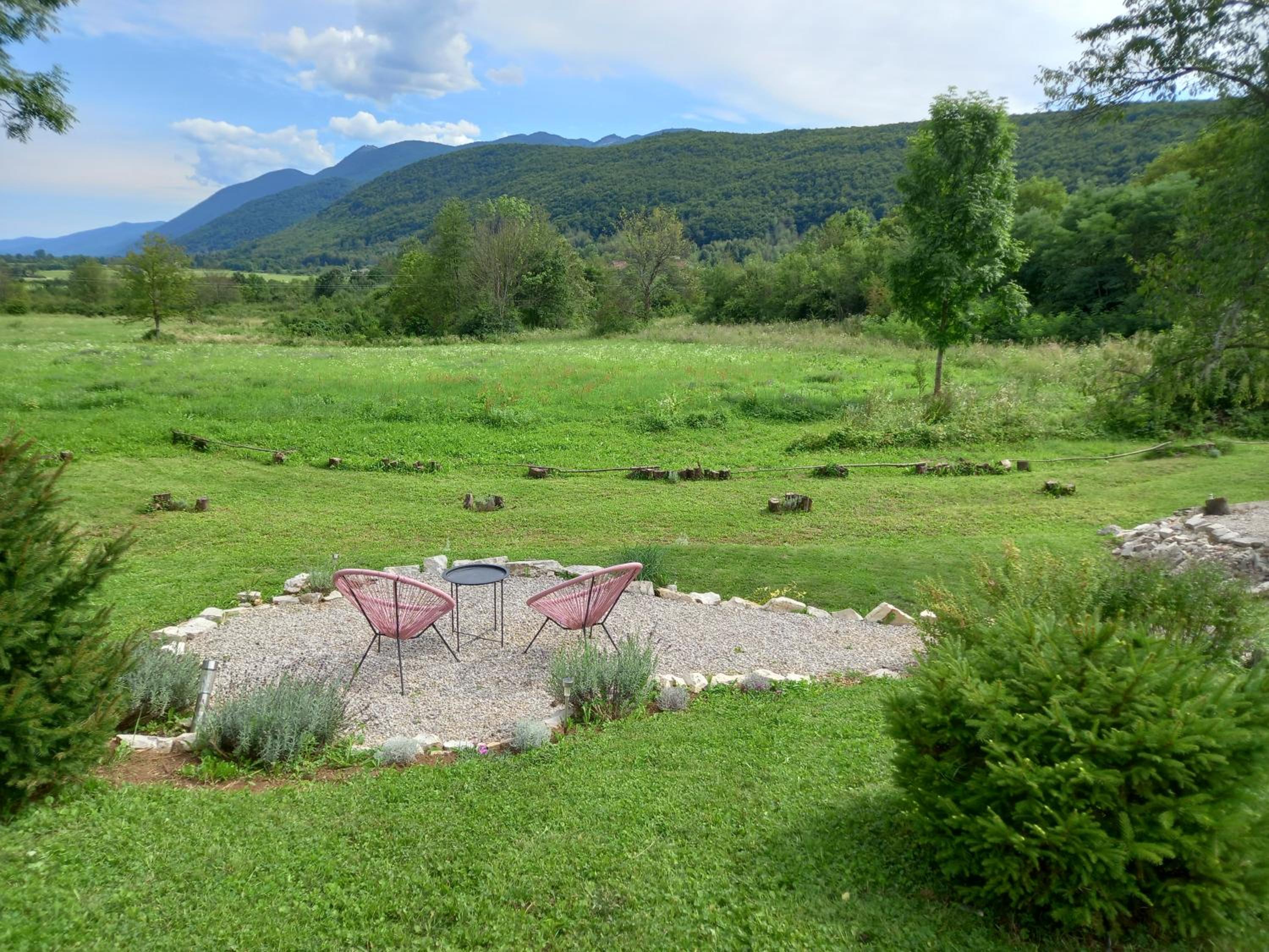 Apartment with Mountain View - Photo 18