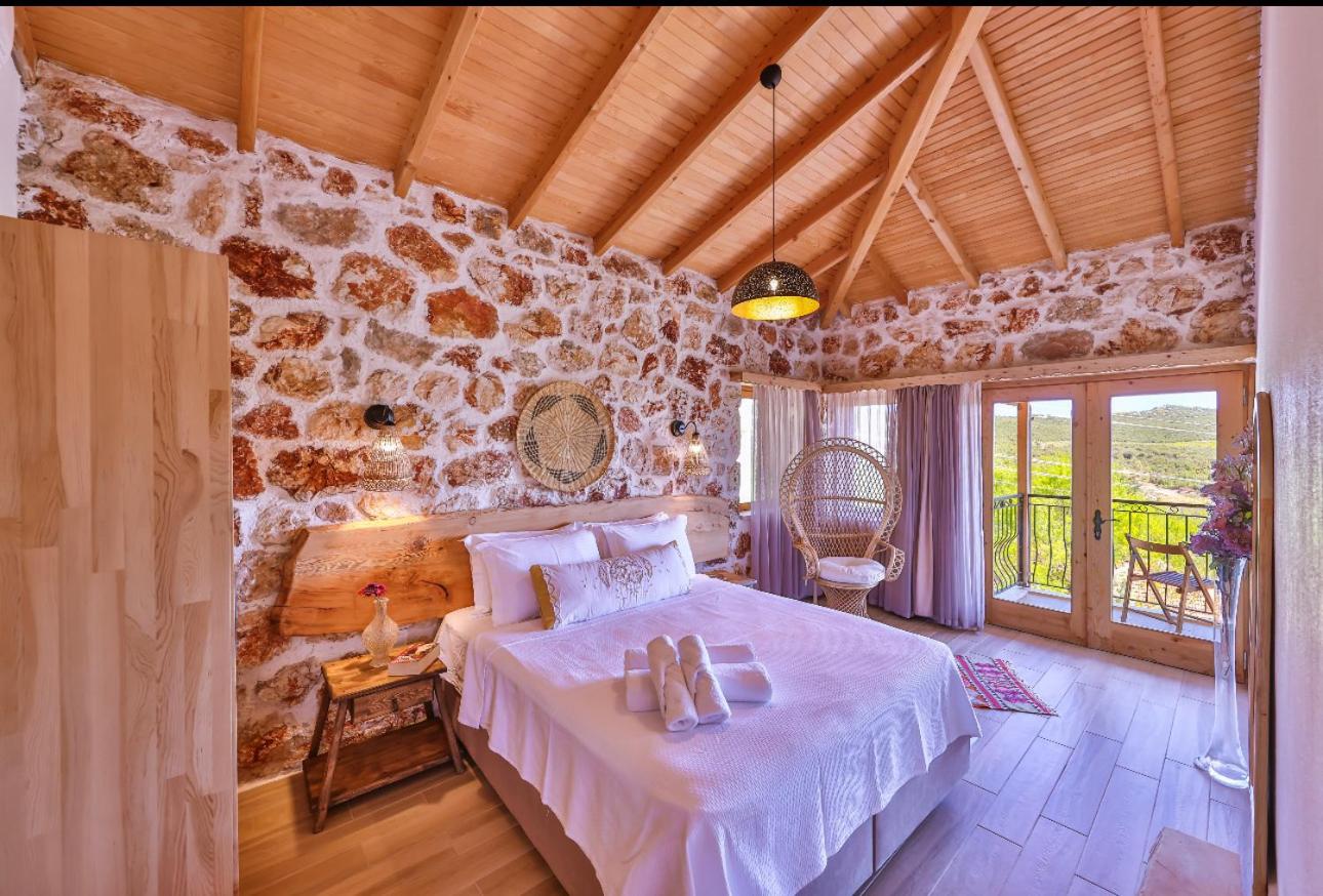 Suite Queen con Vista Piscina