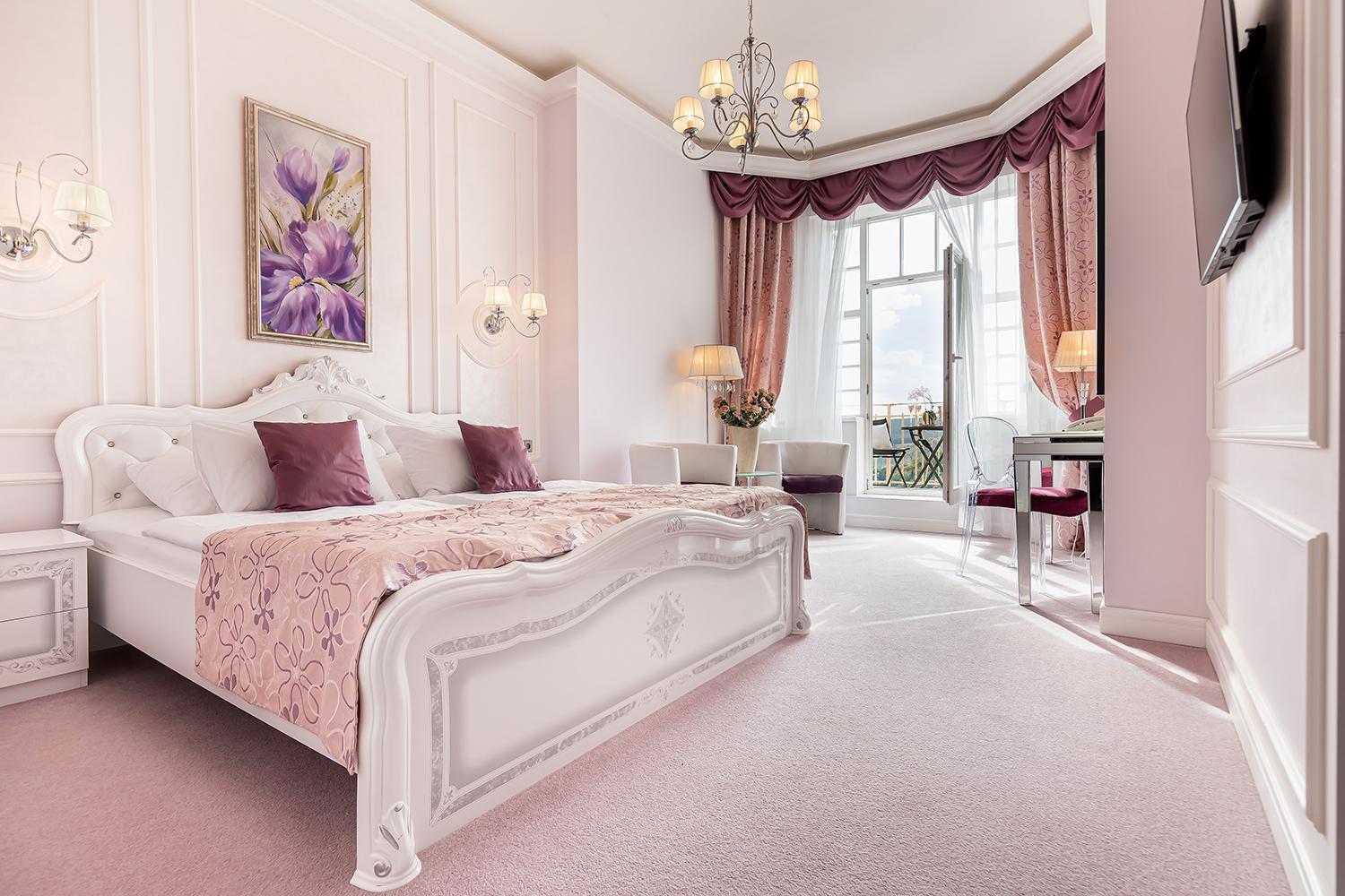 Deluxe Double Room with Balcony photo 1