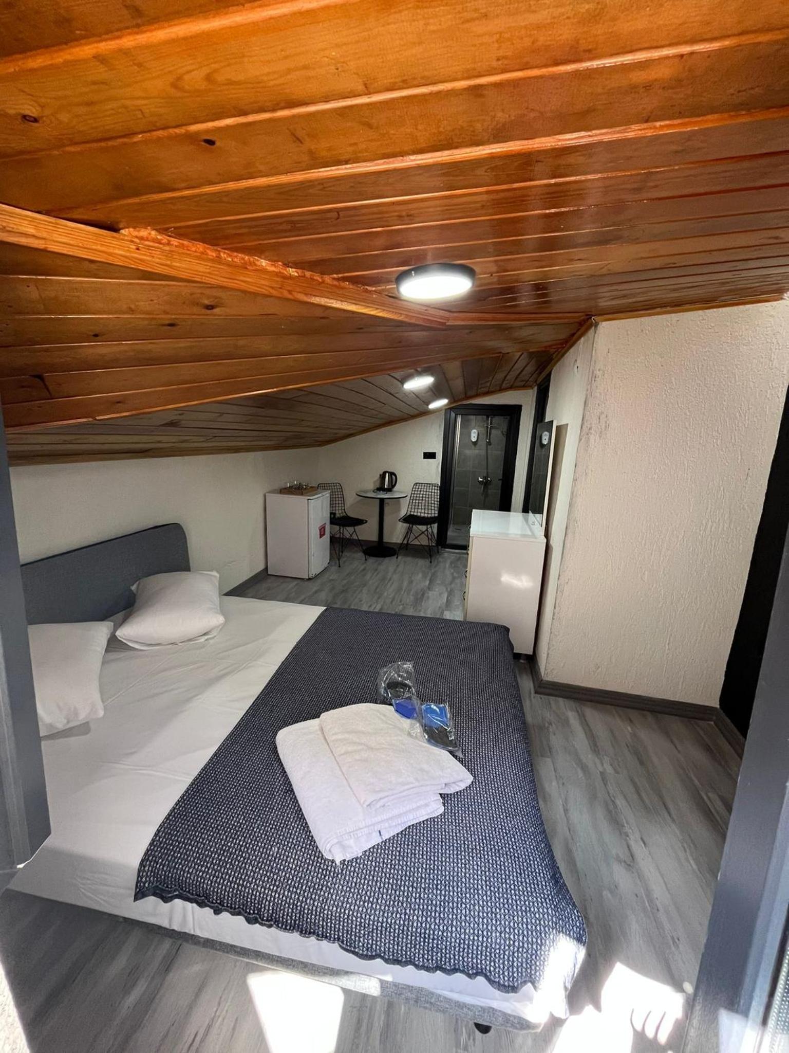 Economy Double Room photo 3