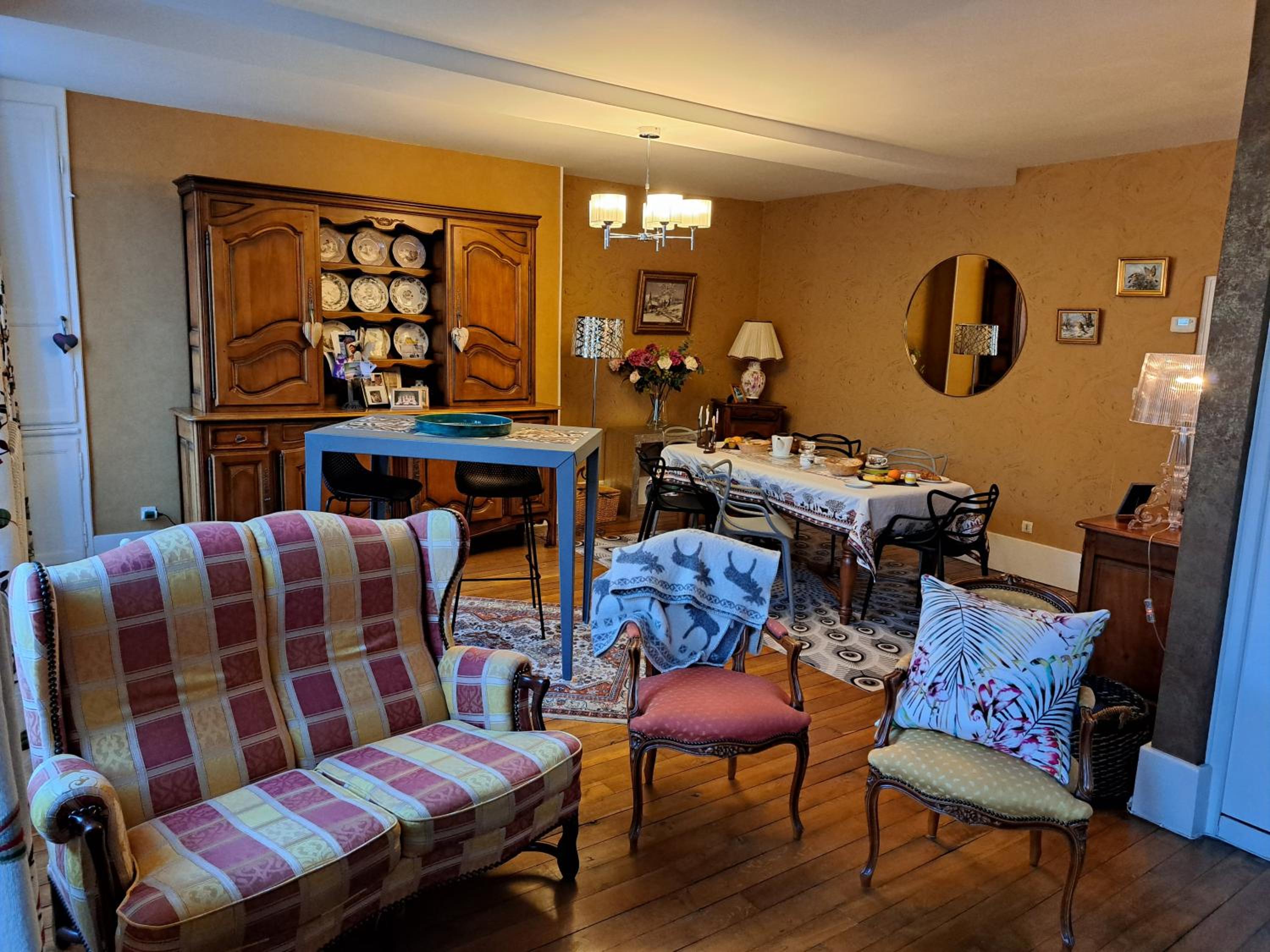 Two-Bedroom Apartment photo 2