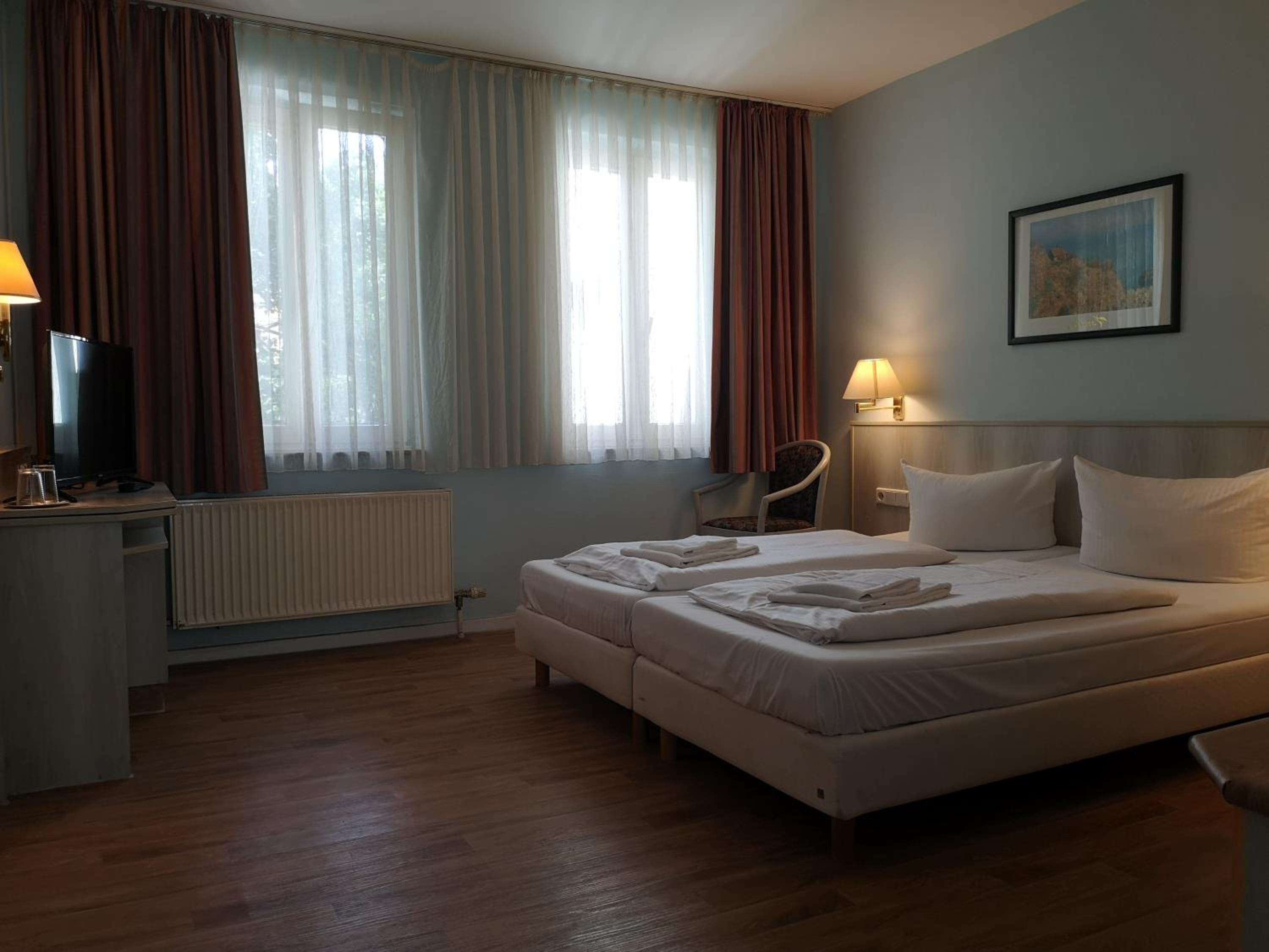 Double Room With Private Bathroom photo 1