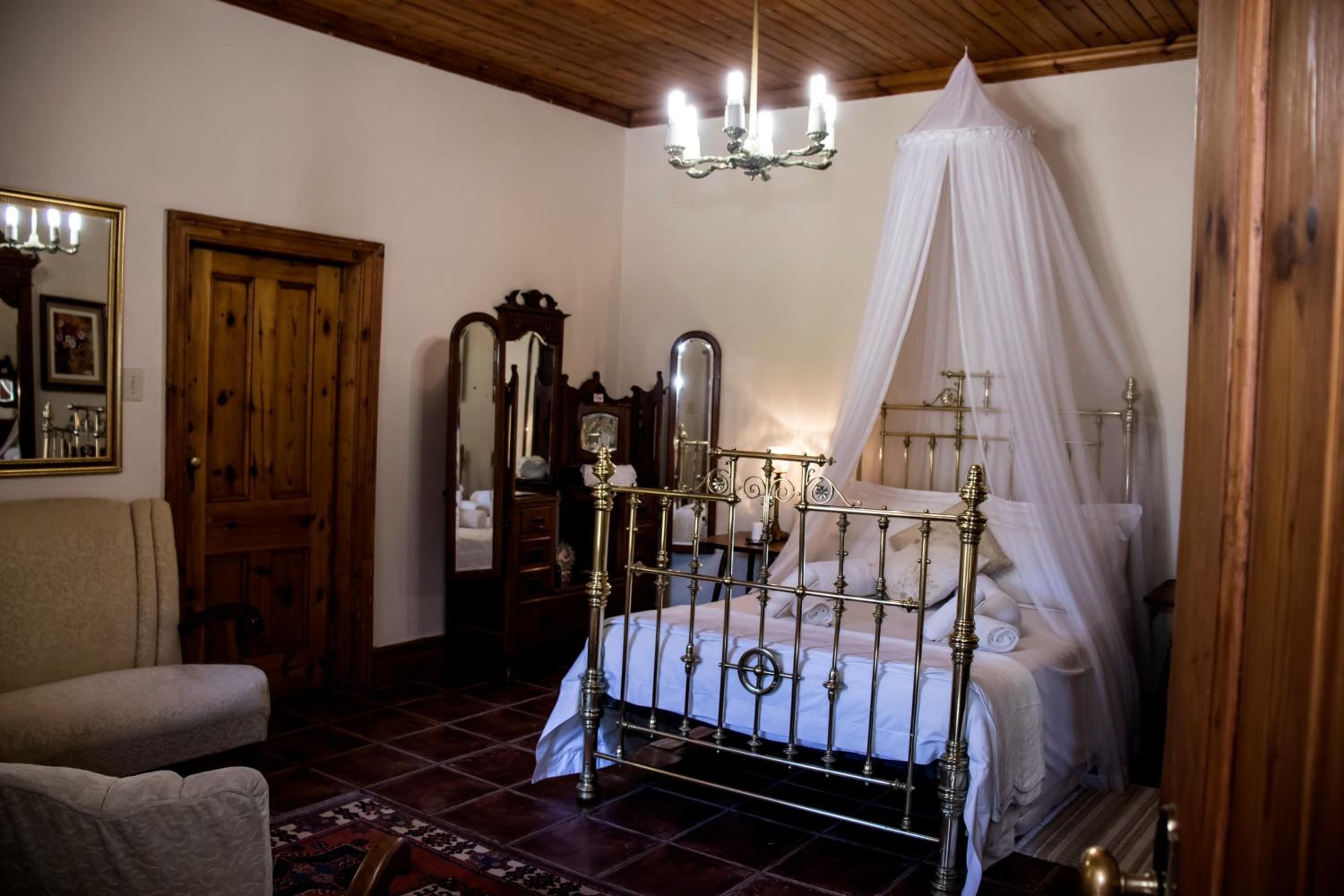 Guest Lodge Honeymoon Suite photo 1