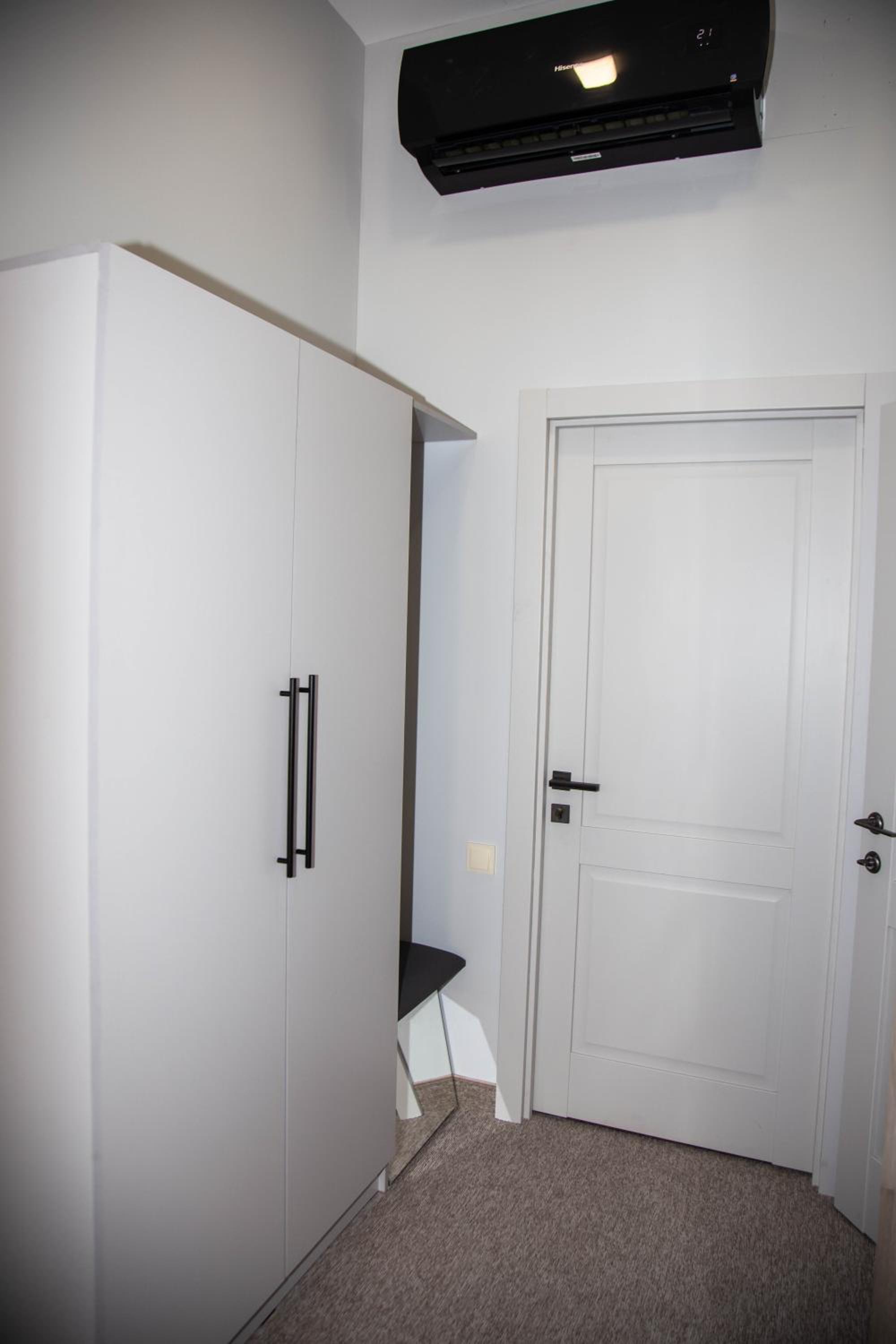 Comfort Triple Room with Shower photo 3