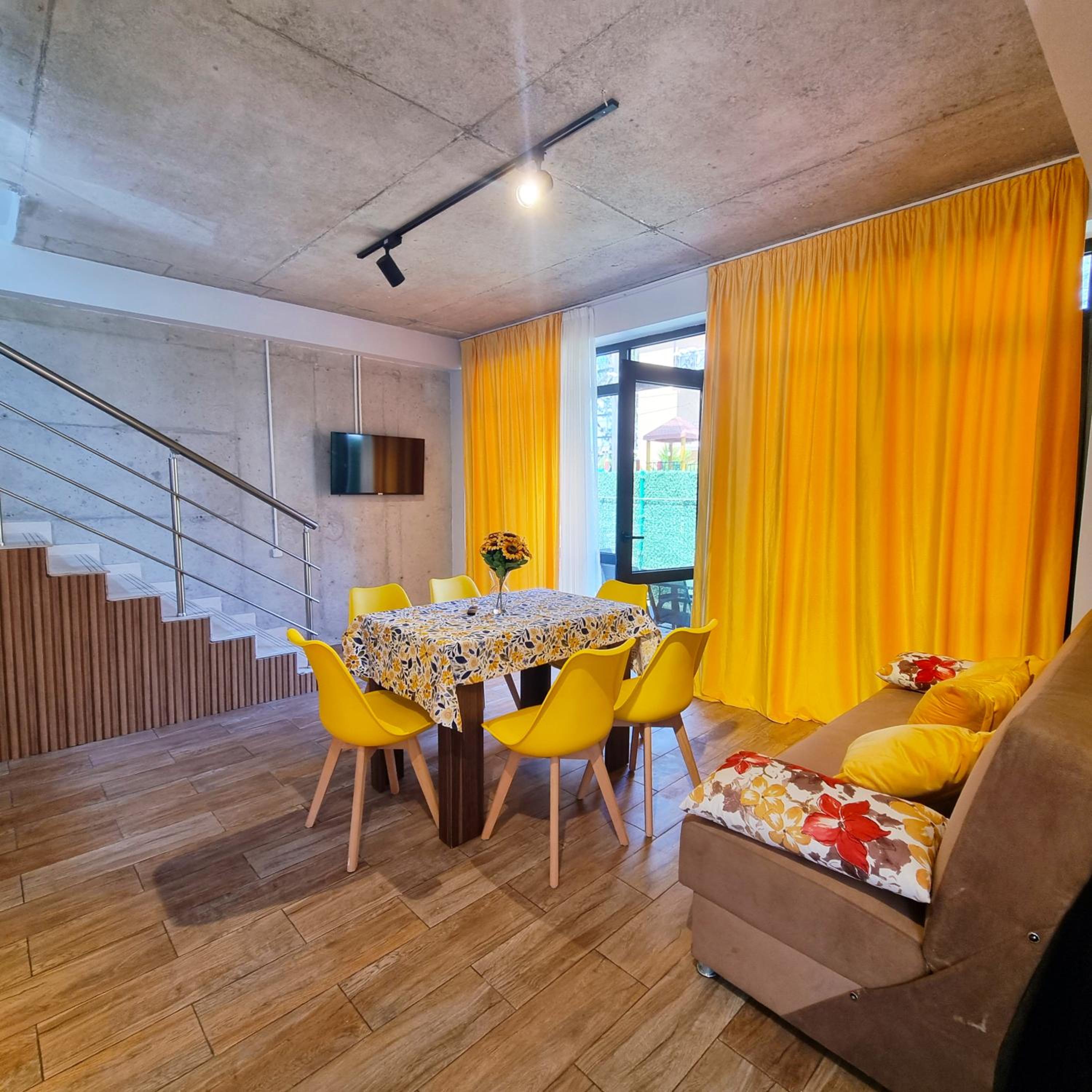 Superior Apartment photo 2
