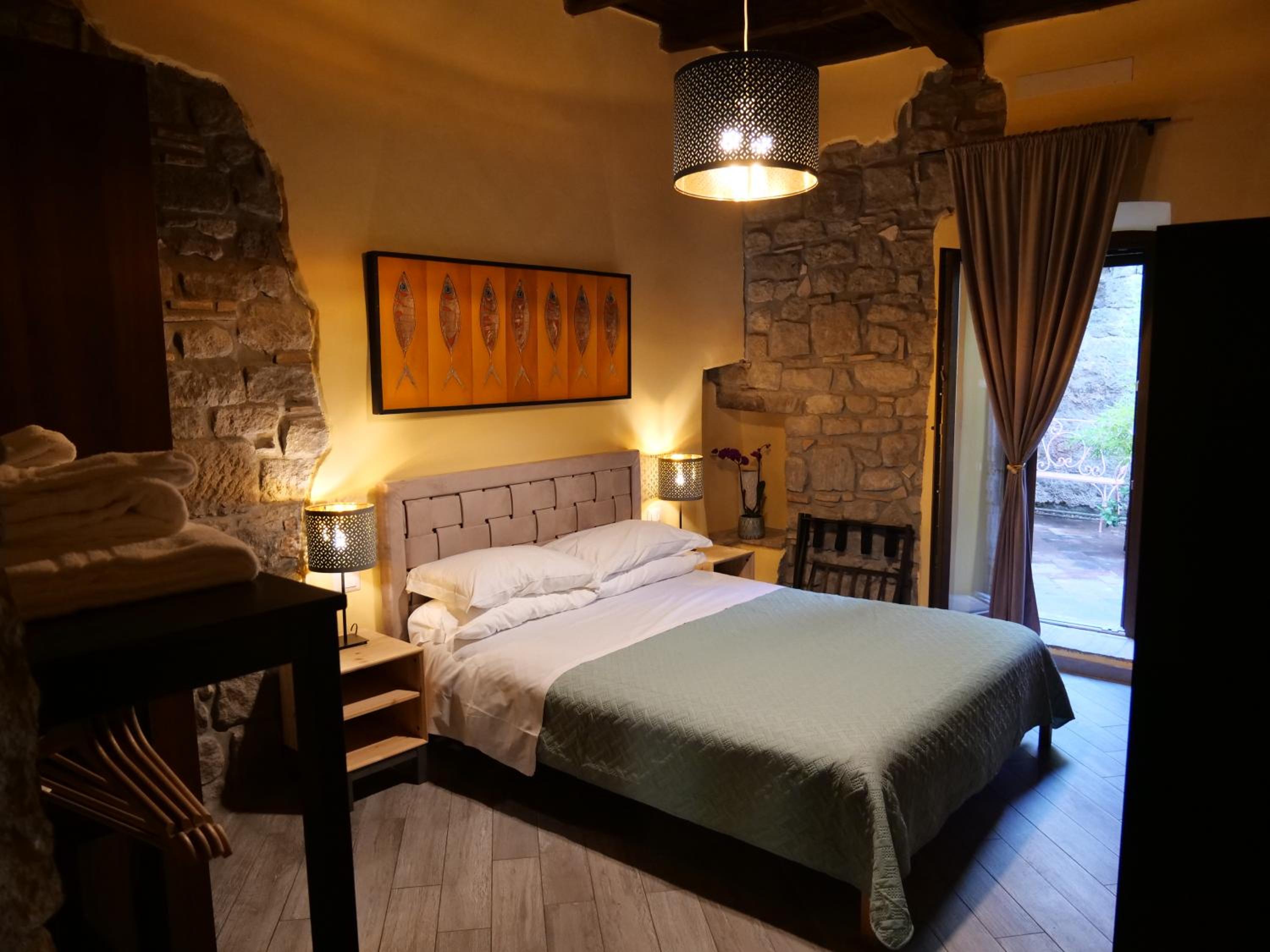 Deluxe Double Room with Balcony - Photo 1