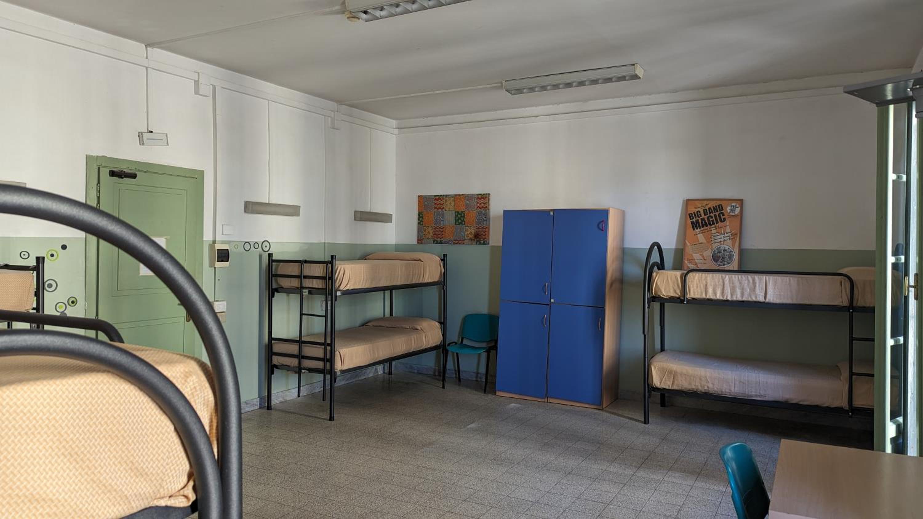Single Bed in Female Dormitory Room photo 3