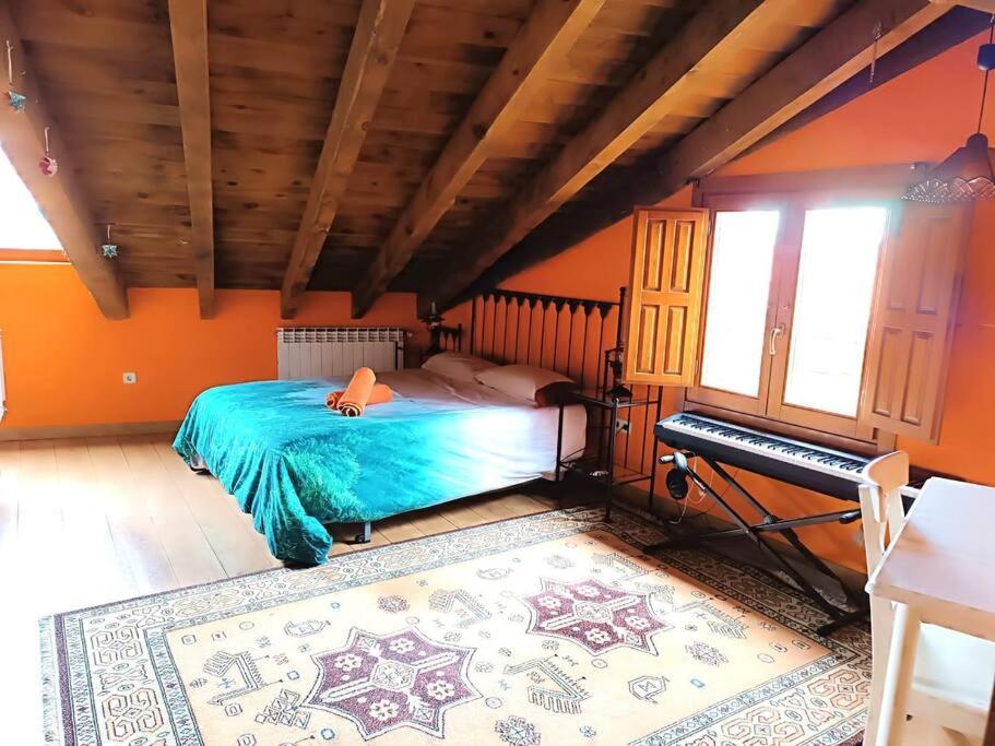 Three-Bedroom Chalet photo 2