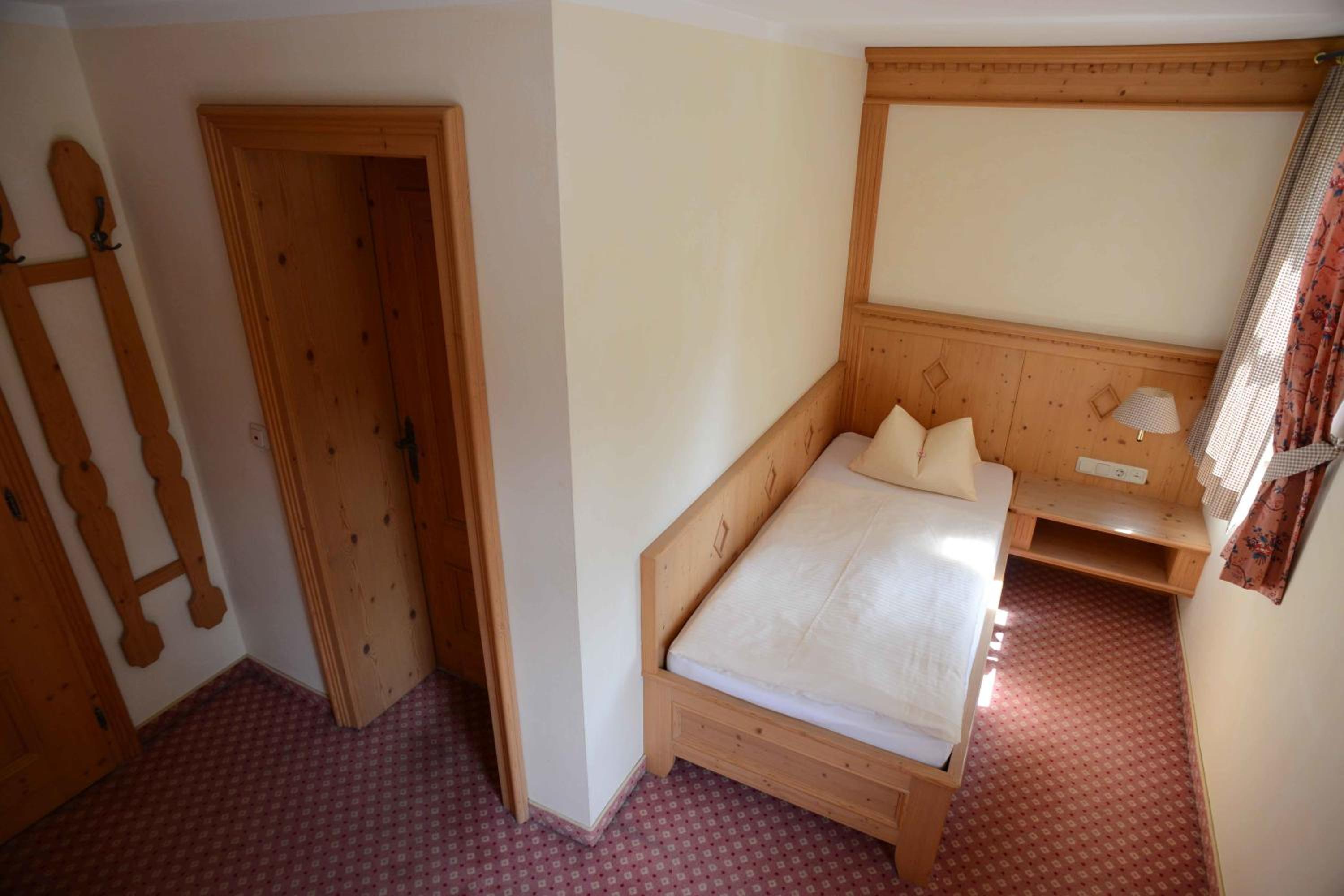 Standard Single Room photo 2