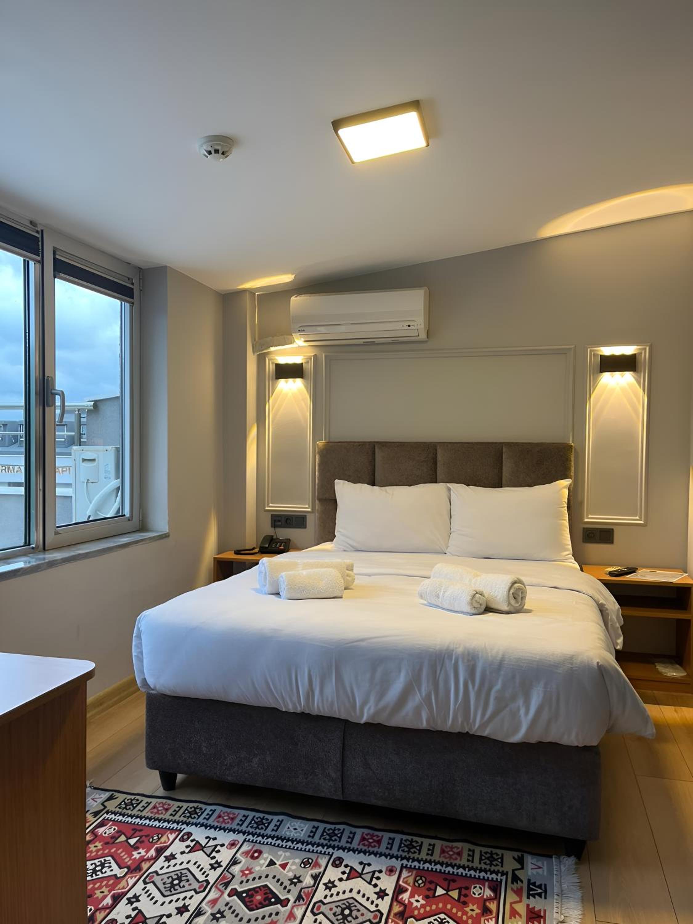 Small Double Room photo 1