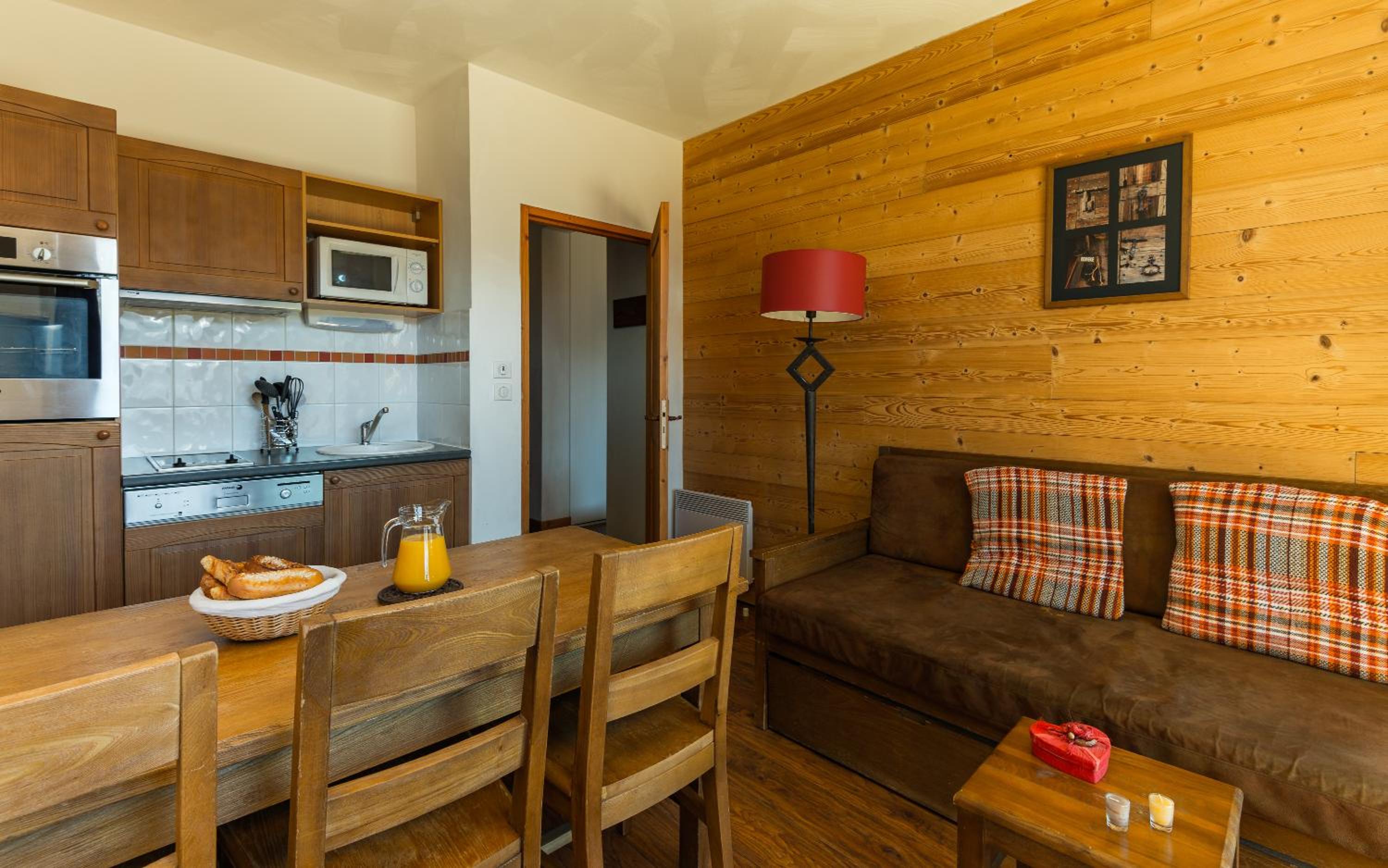 Studio (2 Adults)